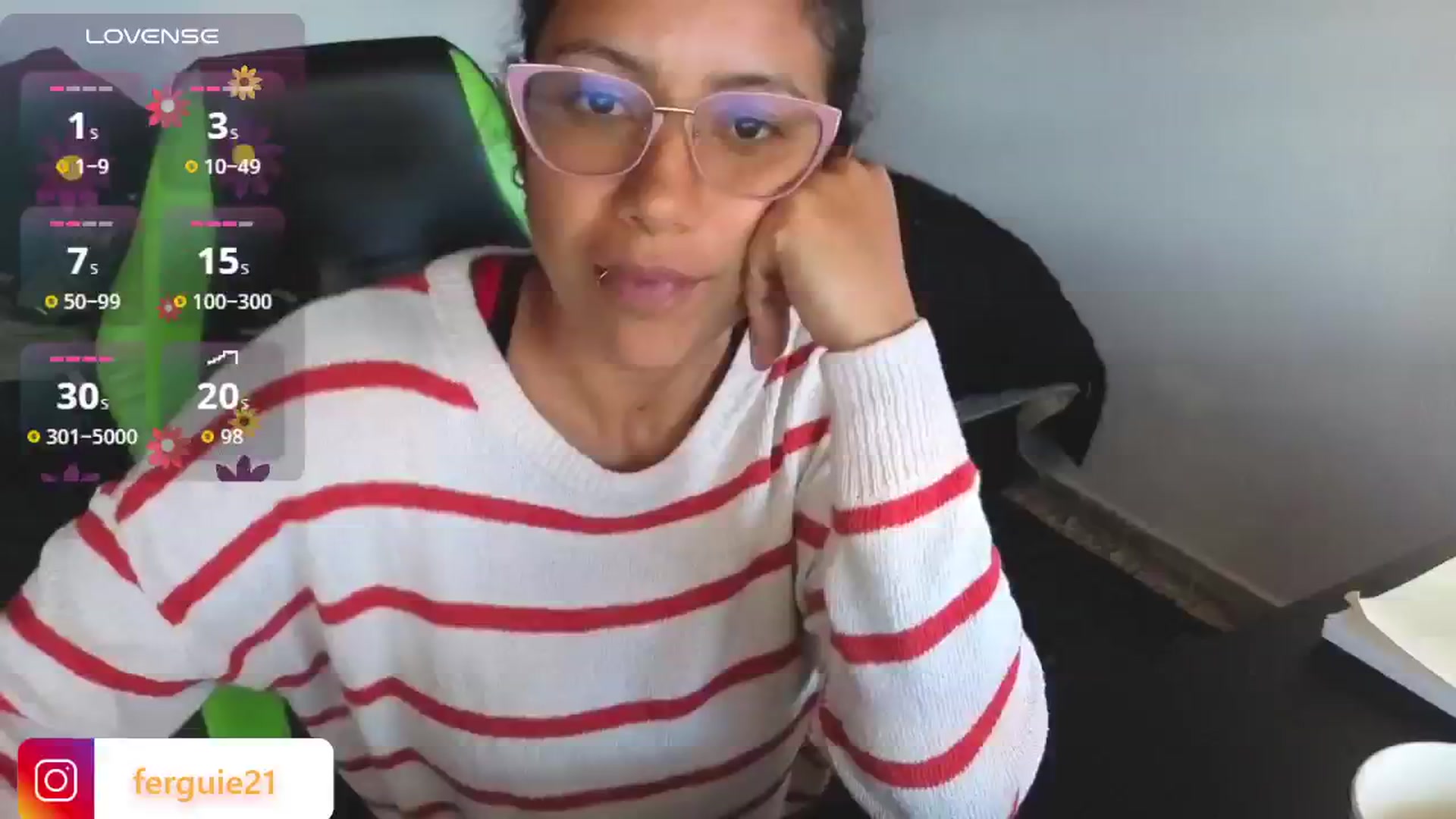 Gallery image thumbnail from Fergie_21's myfreecams stream on, 04/27/2026, 21:46 image 3 of 20