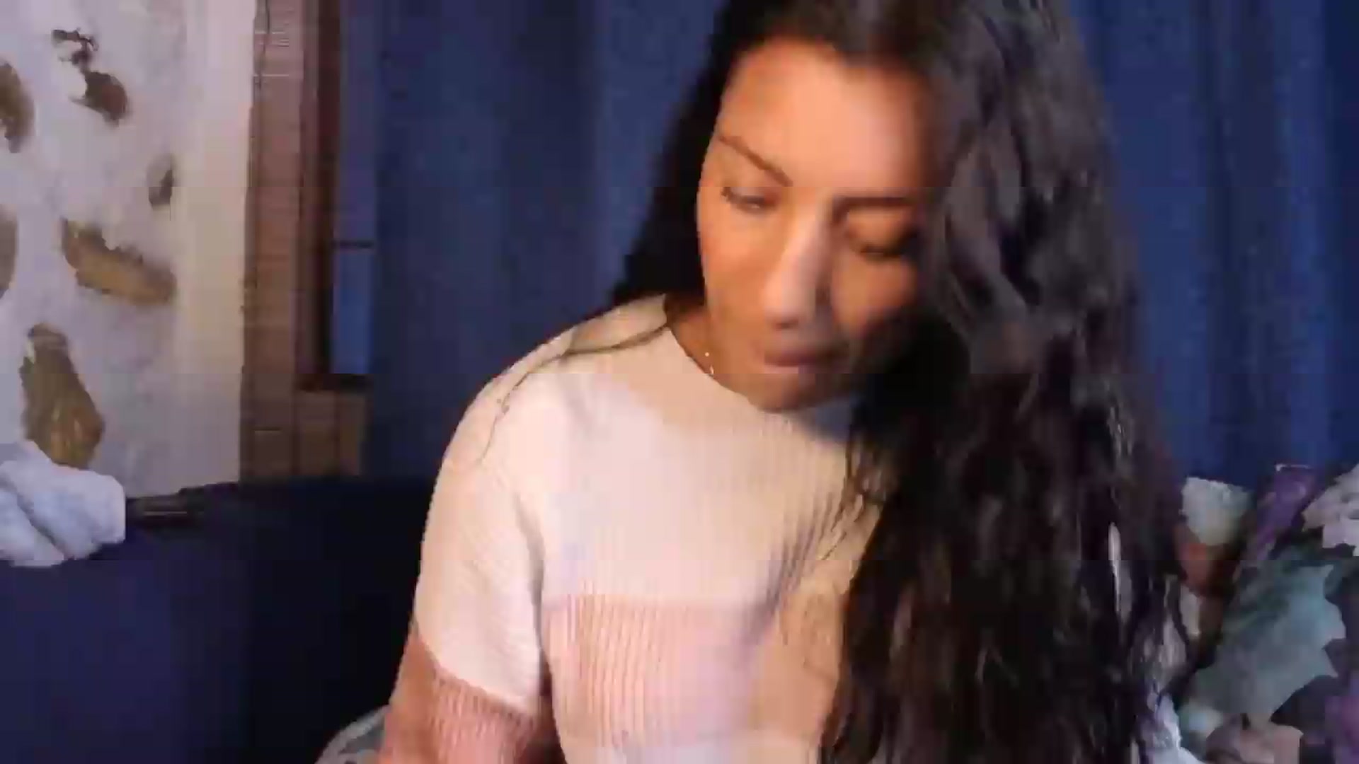 Gallery image thumbnail from Fergie_21's myfreecams stream on, 07/16/2026, 22:42 image 1 of 20