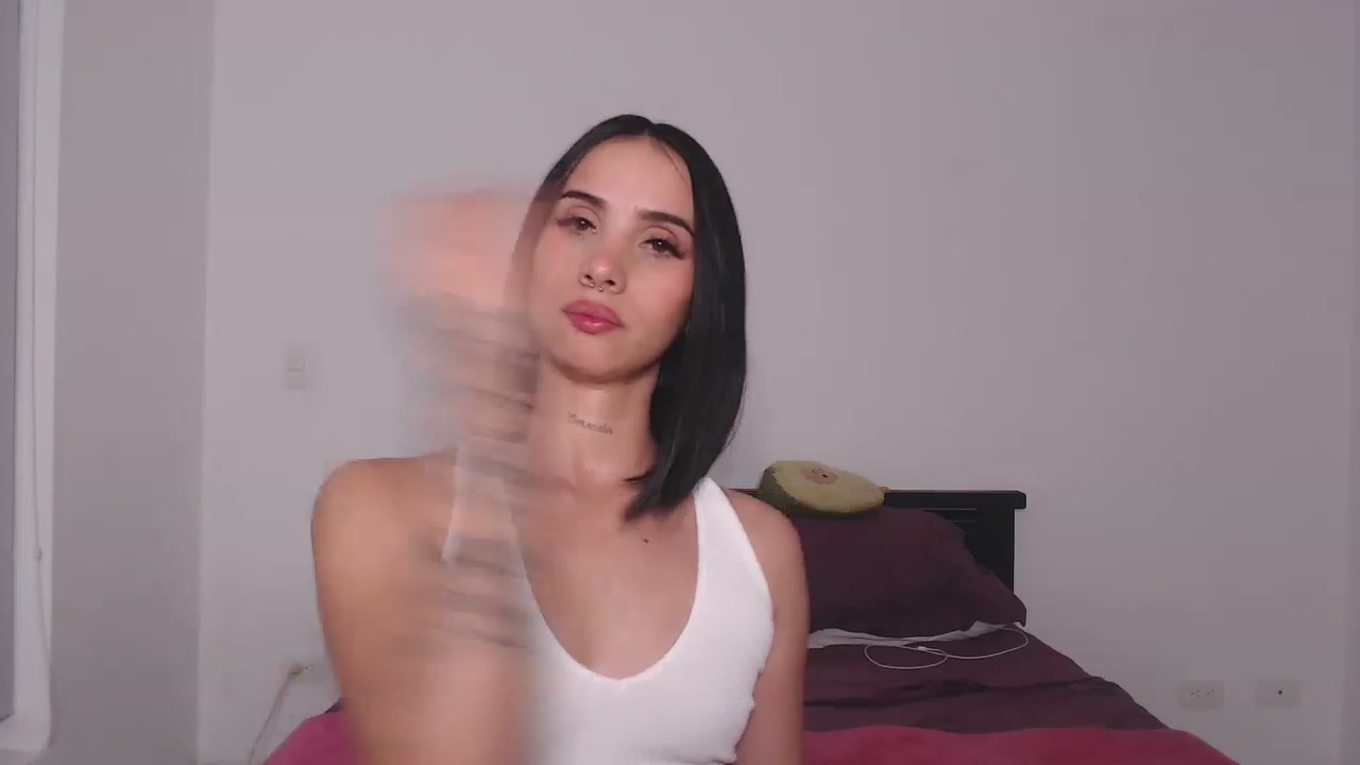 Gallery image thumbnail from FernandaG's myfreecams stream on, 02/25/2024, 05:08 image 5 of 20