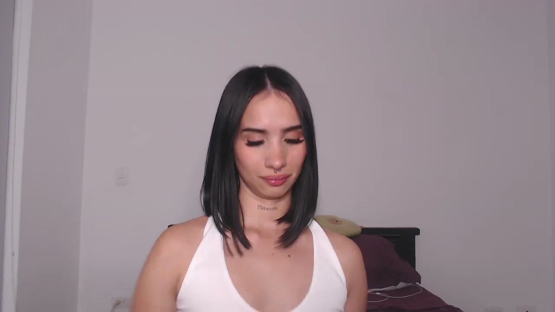 Gallery image thumbnail from FernandaG's myfreecams stream on, 02/25/2024, 05:08 image 10 of 20