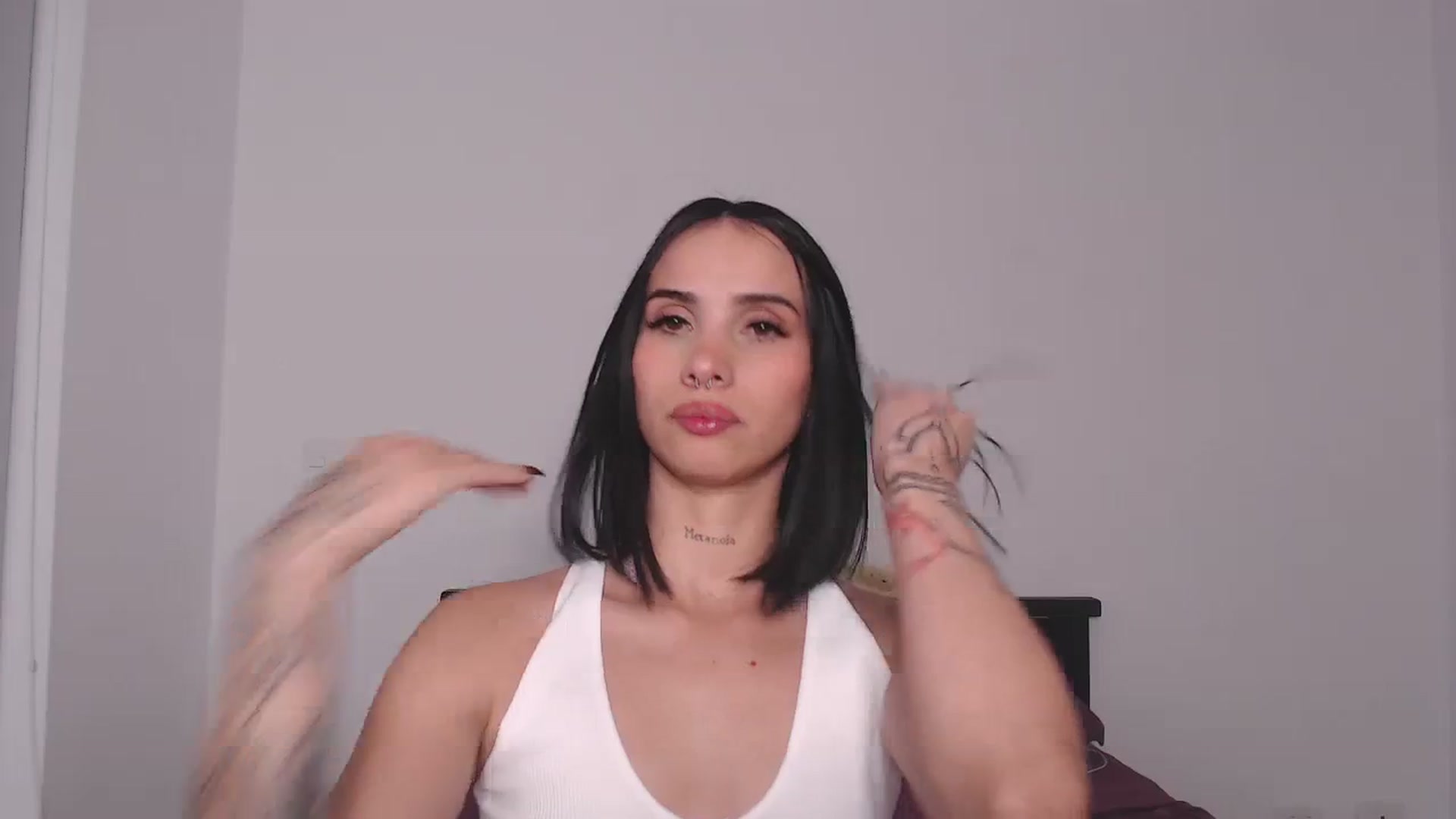Gallery image thumbnail from FernandaG's myfreecams stream on, 02/25/2024, 05:08 image 7 of 20