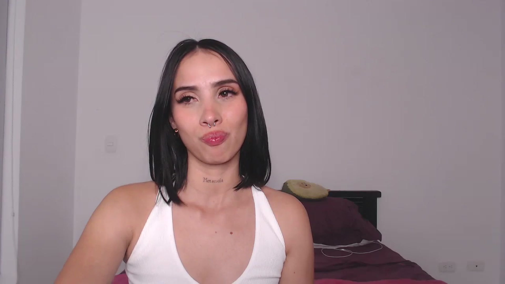 Gallery image thumbnail from FernandaG's myfreecams stream on, 02/25/2024, 05:08 image 18 of 20