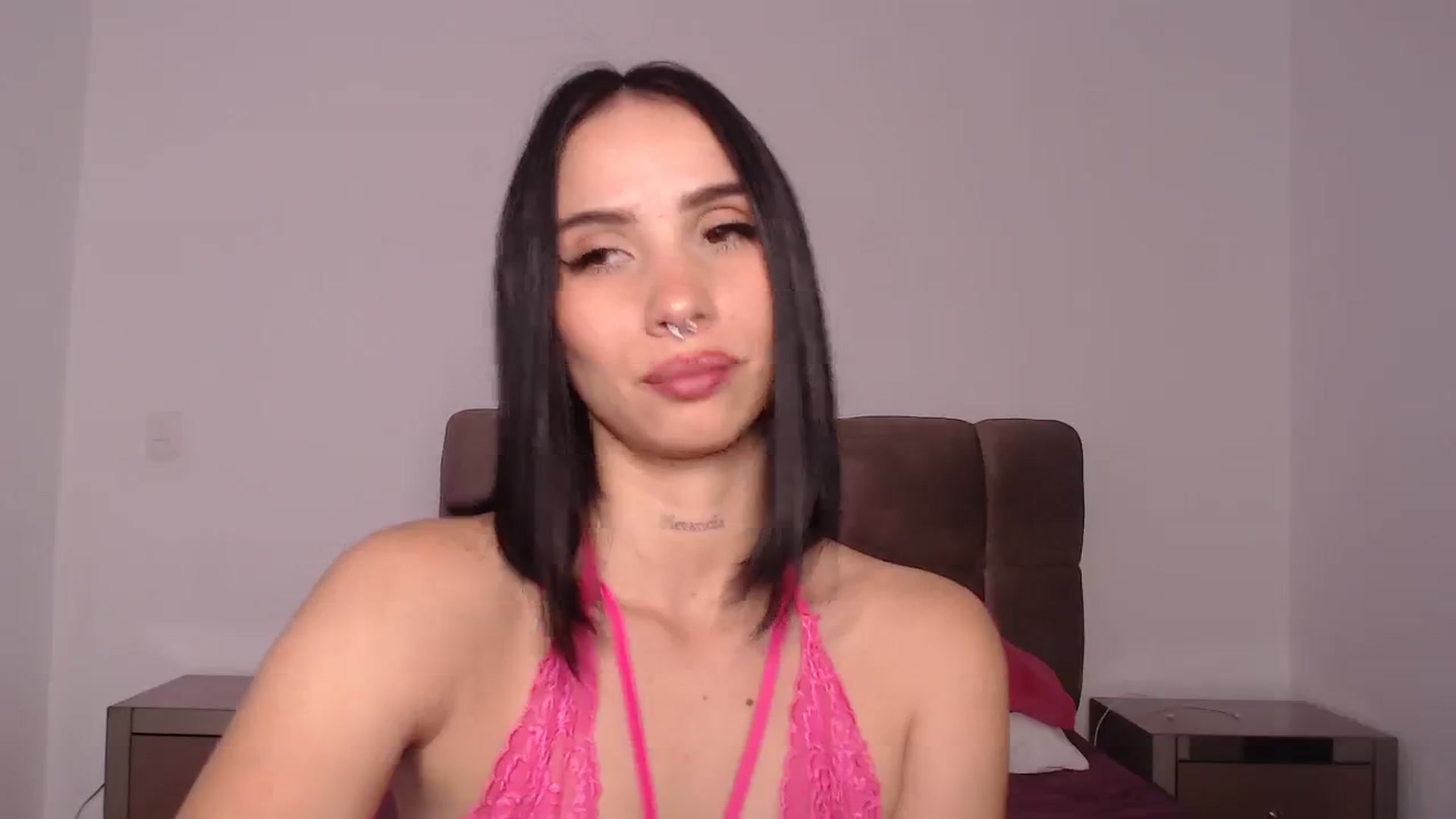 Gallery image thumbnail from FernandaG's myfreecams stream on, 03/07/2024, 23:29 image 20 of 20