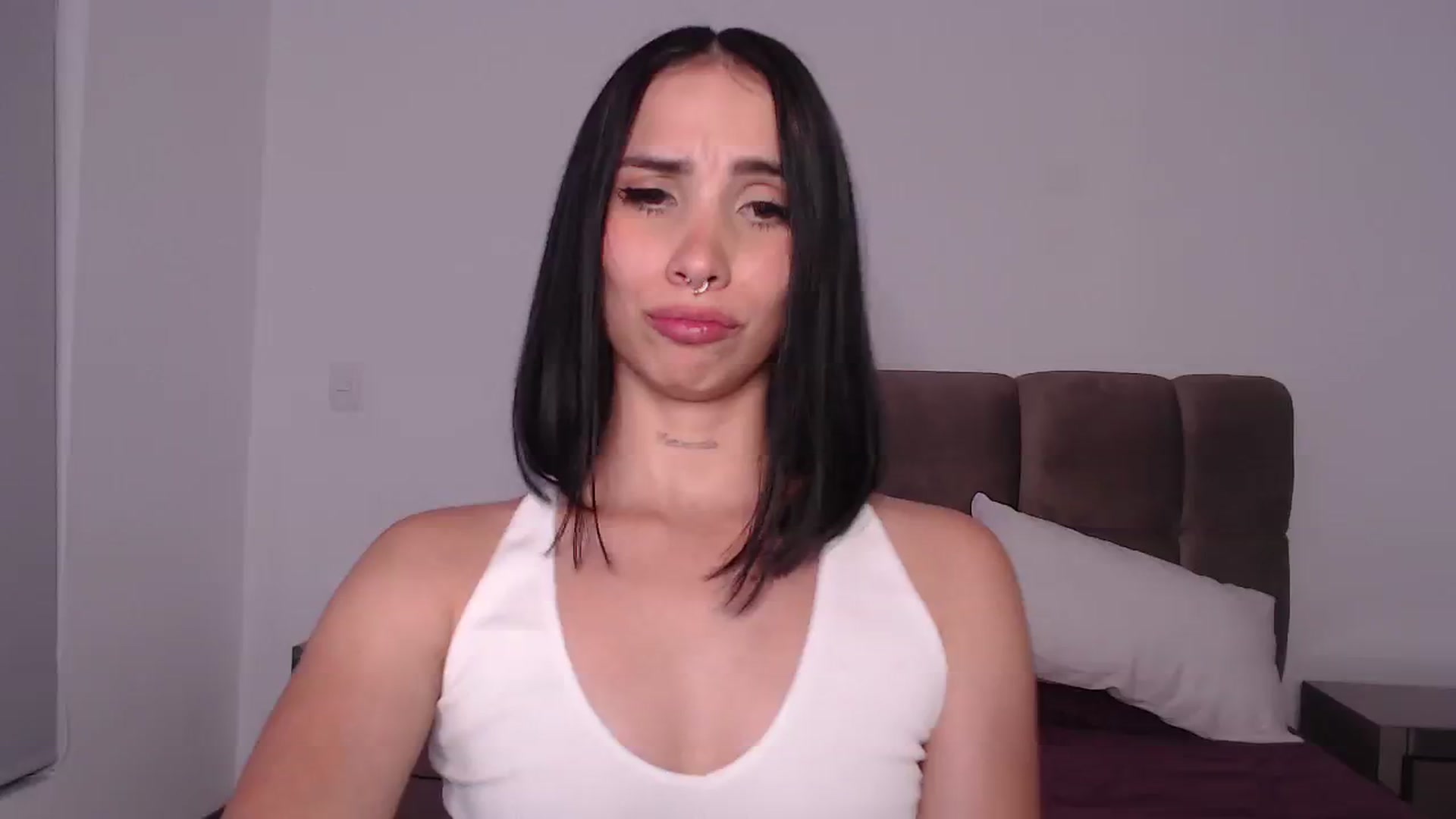 Gallery image thumbnail from FernandaG's myfreecams stream on, 03/26/2024, 03:10 image 15 of 20