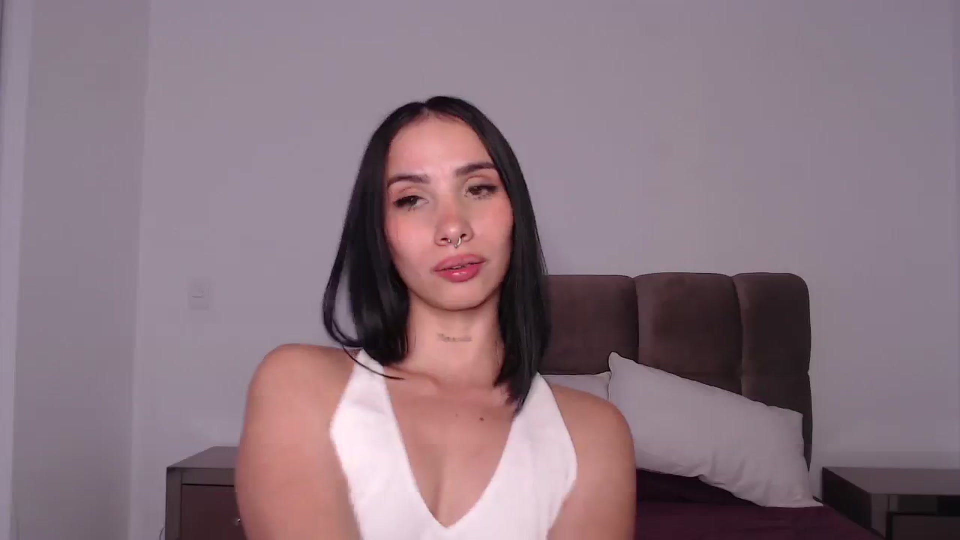 Gallery image thumbnail from FernandaG's myfreecams stream on, 03/26/2024, 03:10 image 18 of 20