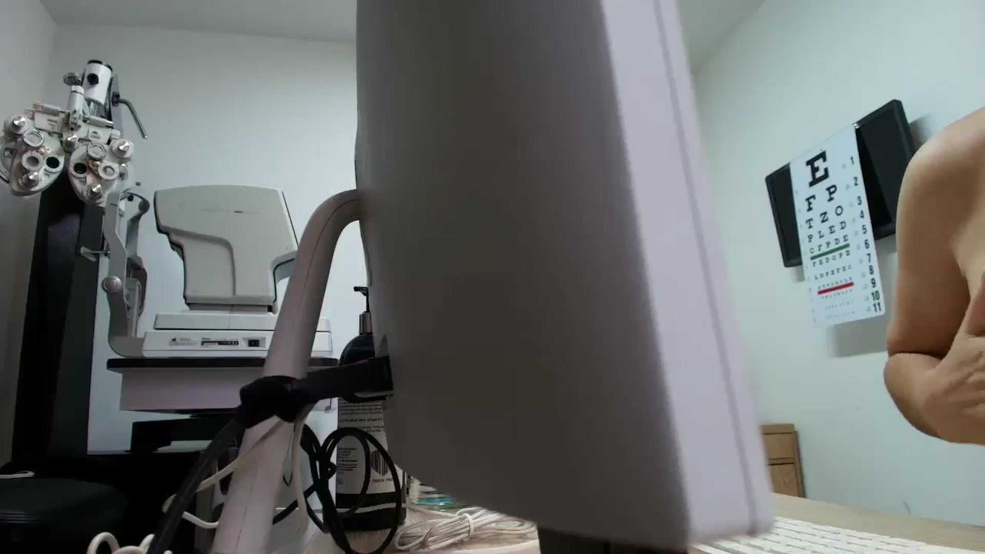 Gallery image thumbnail from FernandaIRIS's myfreecams stream on, 12/06/2025, 18:06 image 16 of 20