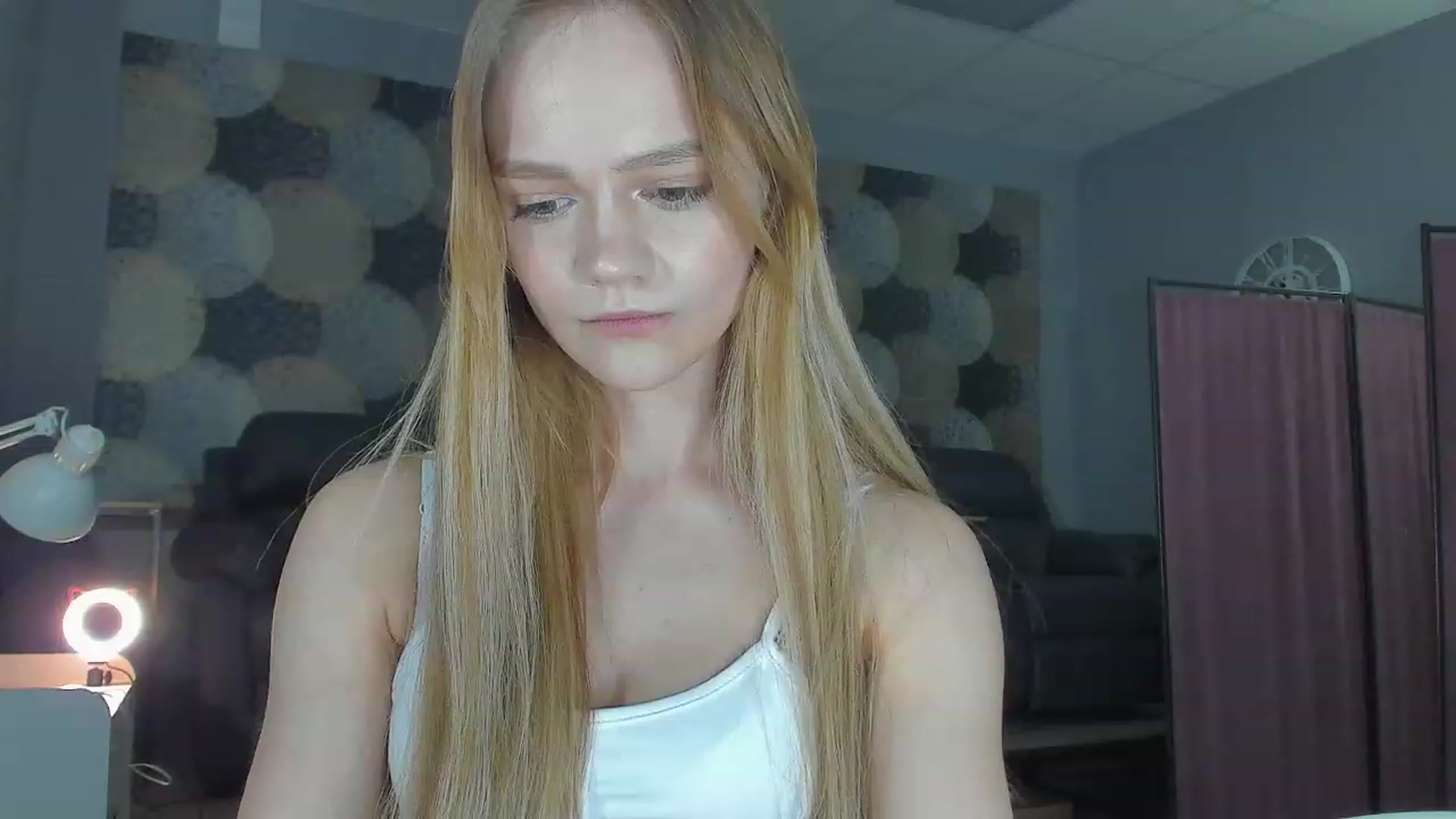 Gallery image thumbnail from FertileMyrtle's myfreecams stream on, 02/20/2023, 19:41 image 3 of 20