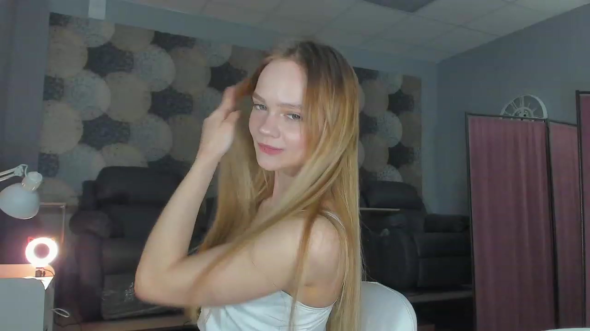 Gallery image thumbnail from FertileMyrtle's myfreecams stream on, 02/20/2023, 19:41 image 17 of 20