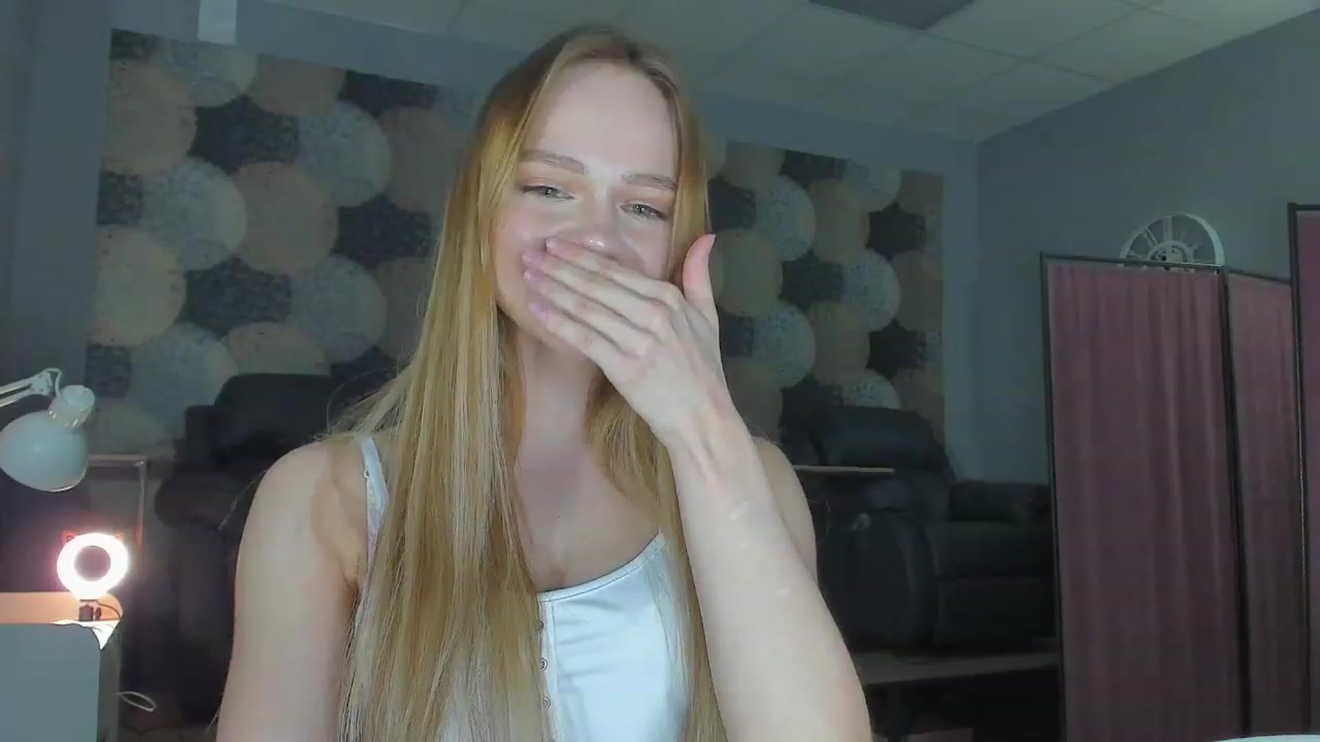 Gallery image thumbnail from FertileMyrtle's myfreecams stream on, 02/20/2023, 19:41 image 4 of 20