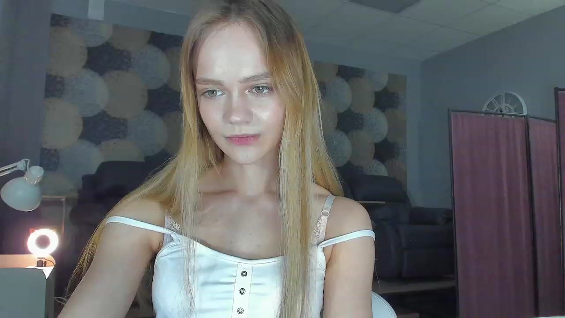 Gallery image thumbnail from FertileMyrtle's myfreecams stream on, 02/20/2023, 20:47 image 4 of 20