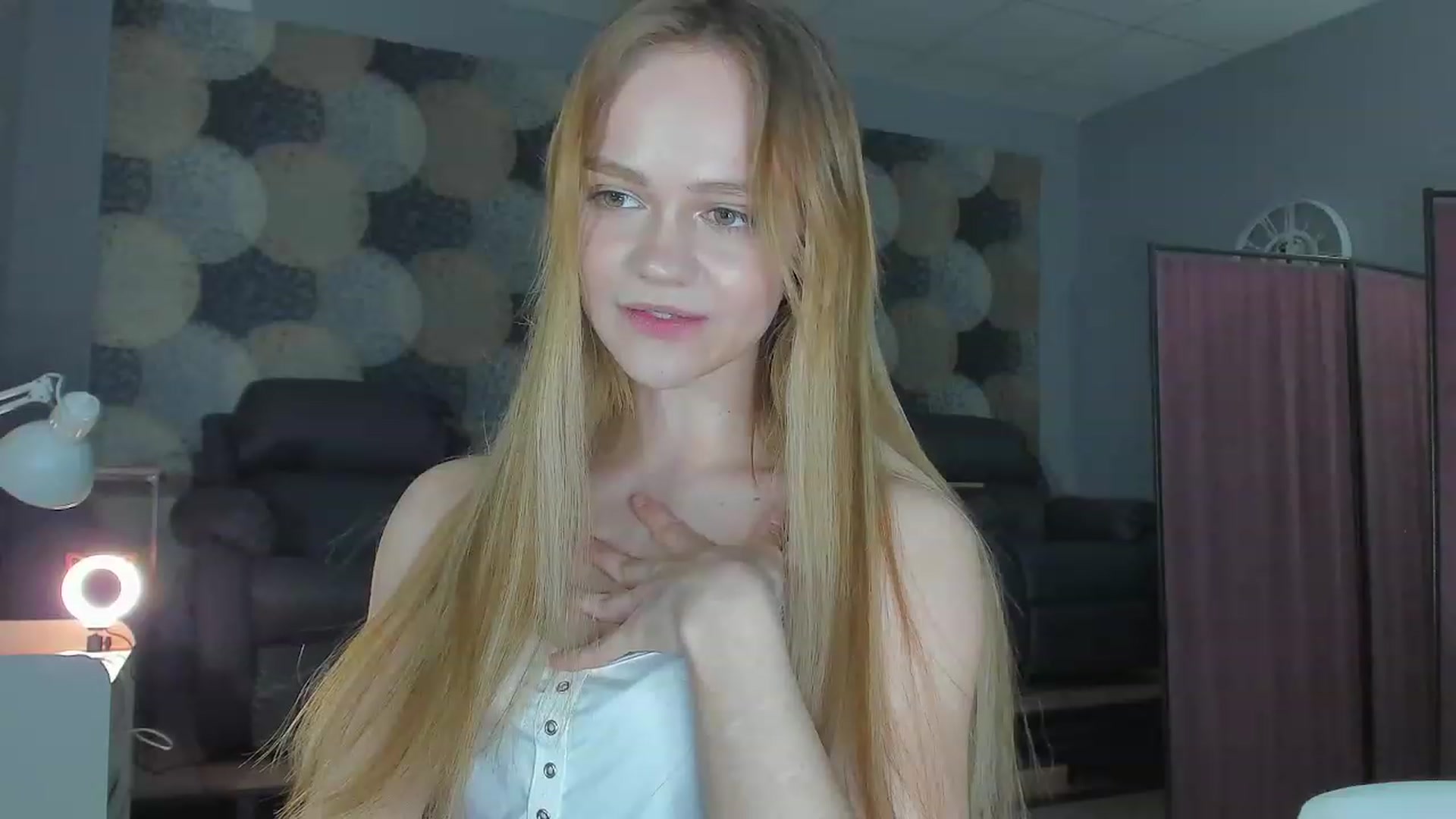Gallery image thumbnail from FertileMyrtle's myfreecams stream on, 02/20/2023, 20:47 image 2 of 20