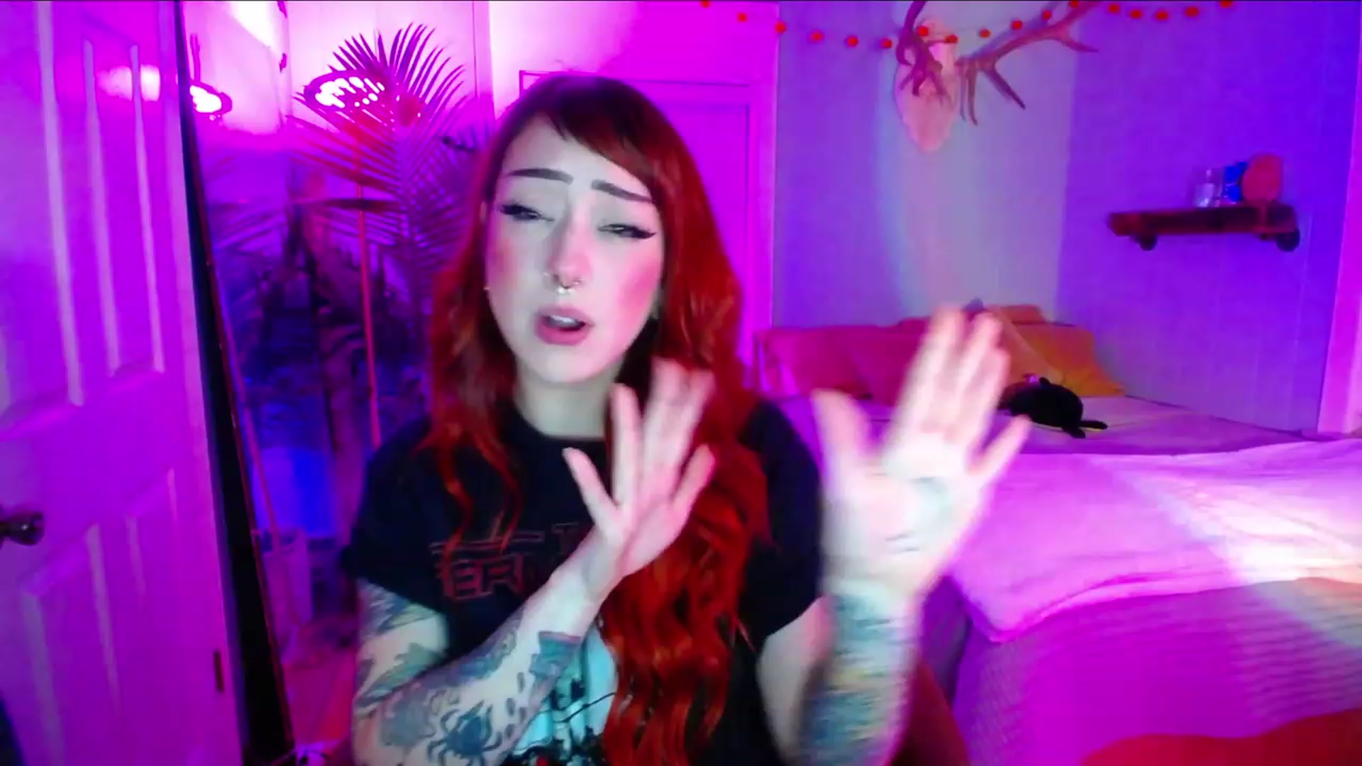 Gallery image thumbnail from Feryn_SG's myfreecams stream on, 11/26/2022, 05:36 image 7 of 20