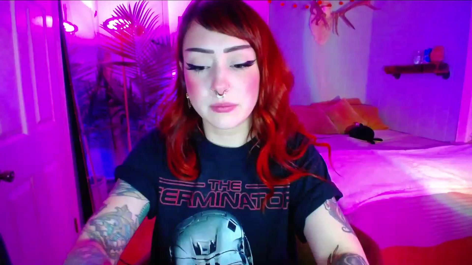 Gallery image thumbnail from Feryn_SG's myfreecams stream on, 11/26/2022, 05:36 image 10 of 20