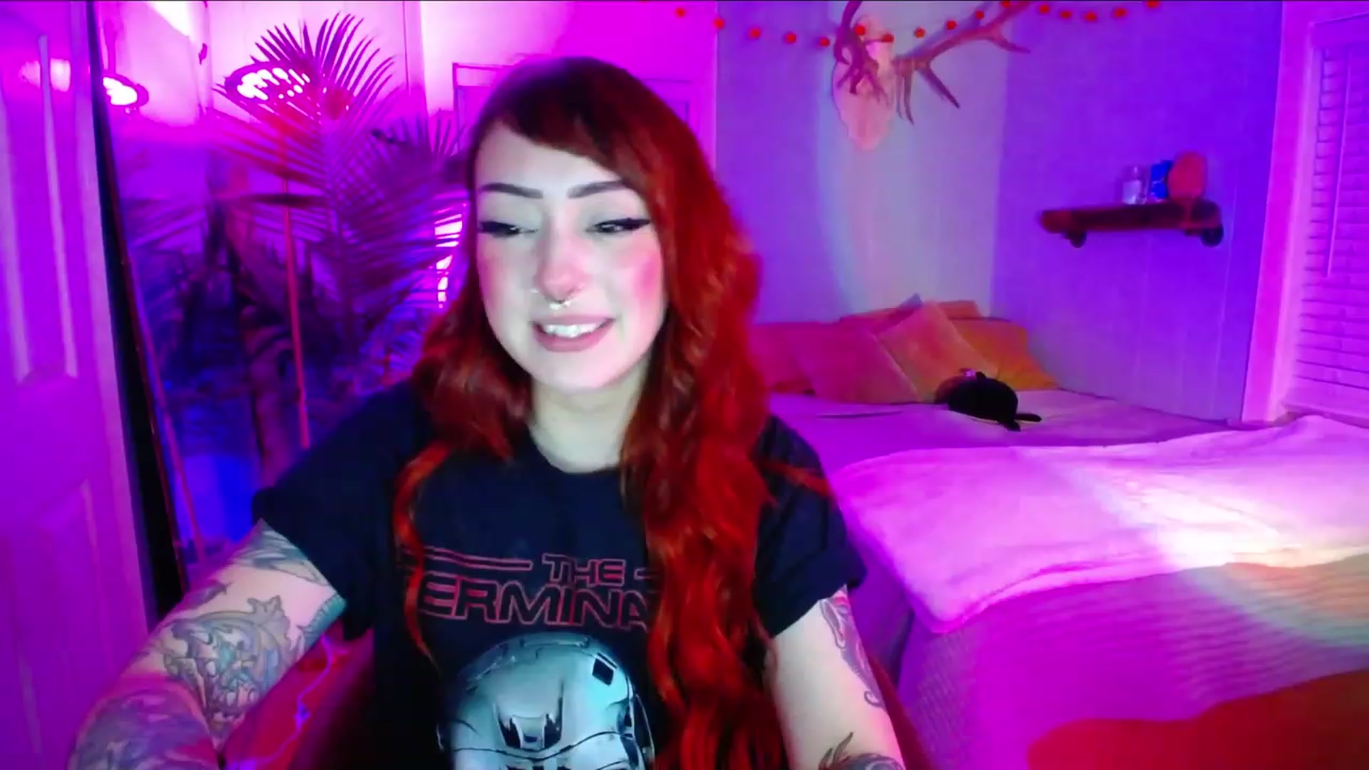 Gallery image thumbnail from Feryn_SG's myfreecams stream on, 11/26/2022, 05:36 image 3 of 20
