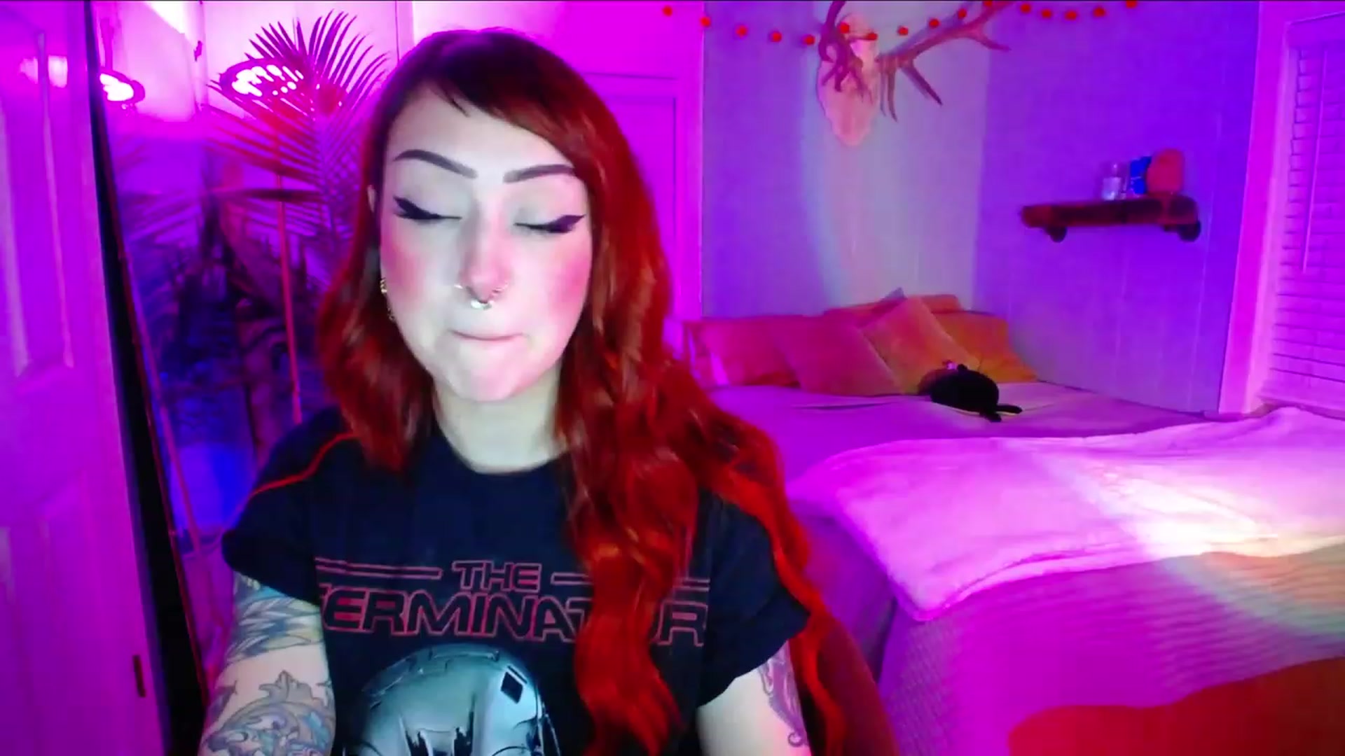 Gallery image thumbnail from Feryn_SG's myfreecams stream on, 11/26/2022, 05:36 image 4 of 20