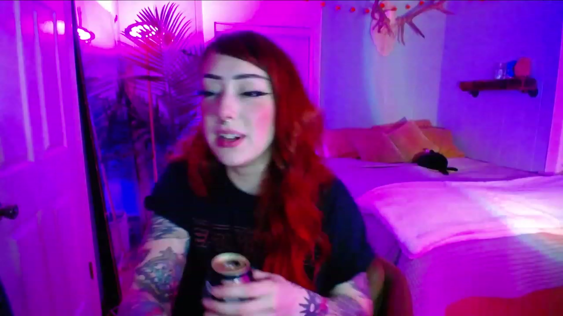 Gallery image thumbnail from Feryn_SG's myfreecams stream on, 11/26/2022, 05:36 image 8 of 20