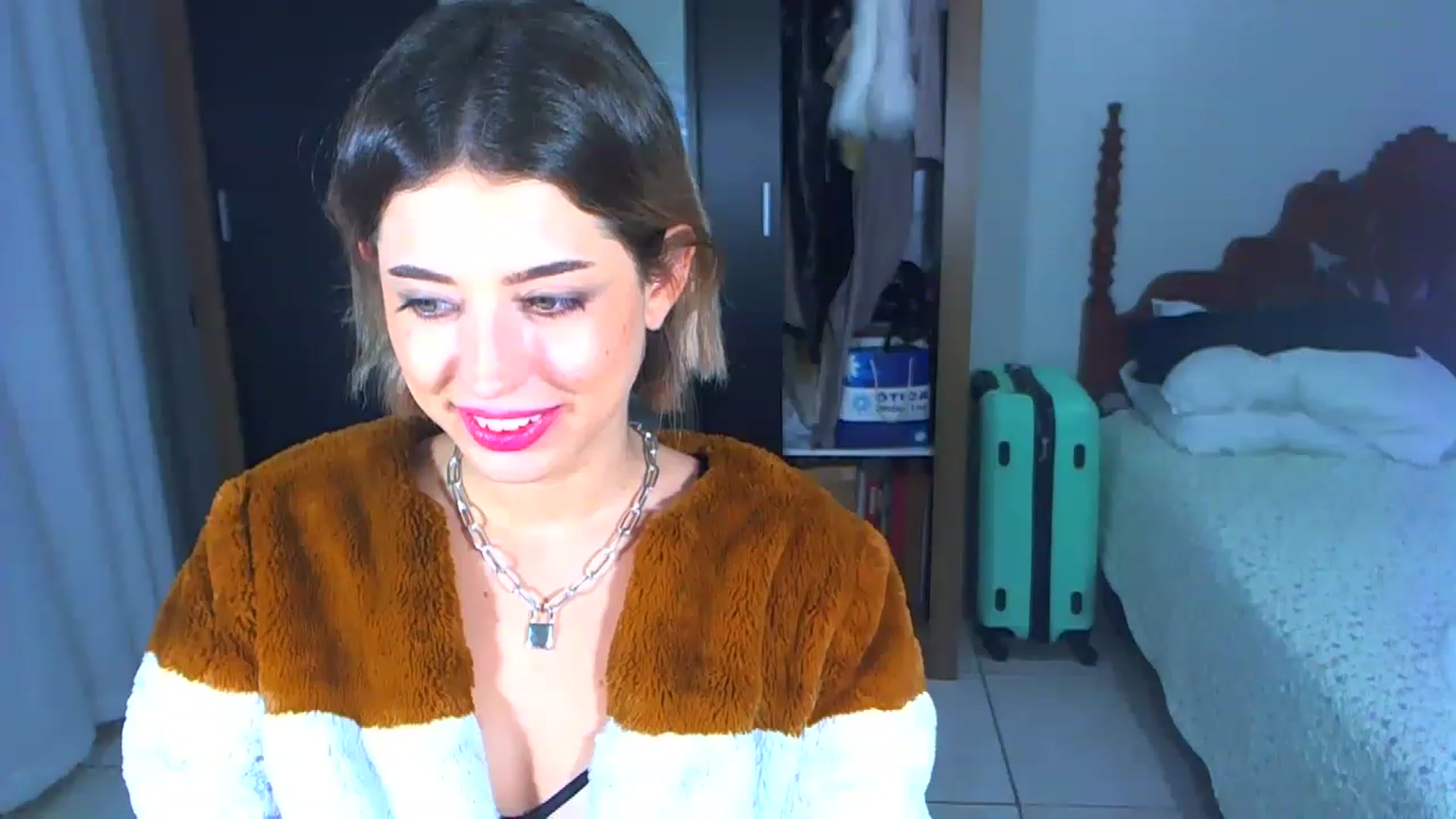 Gallery image thumbnail from FetishFoxx's myfreecams stream on, 05/24/2023, 24:19 image 16 of 20