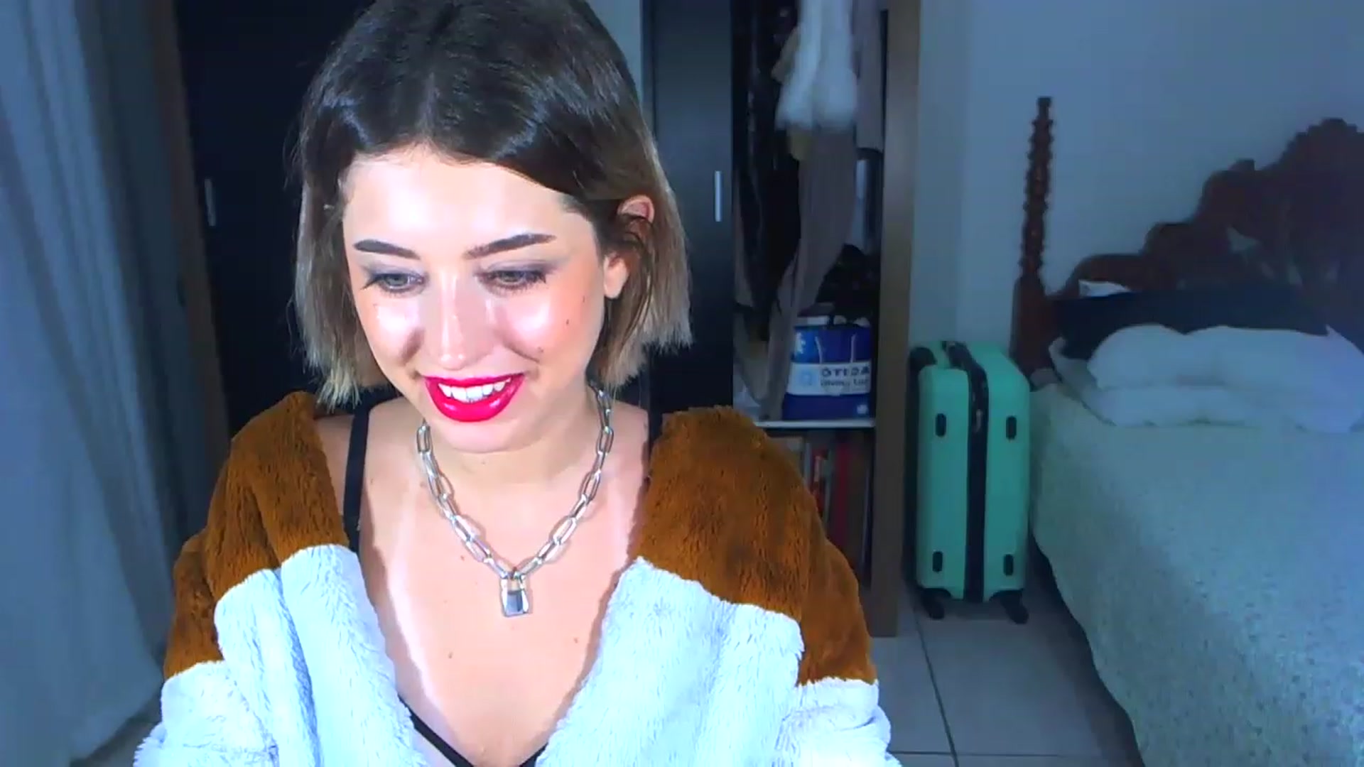 Gallery image thumbnail from FetishFoxx's myfreecams stream on, 05/24/2023, 24:19 image 7 of 20