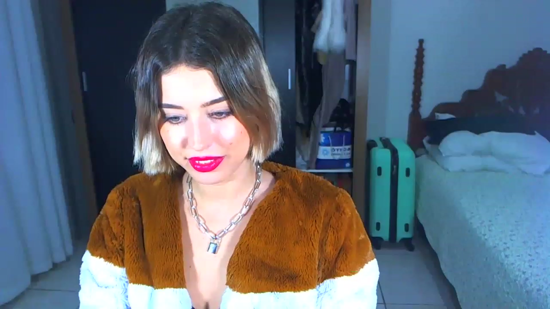 Gallery image thumbnail from FetishFoxx's myfreecams stream on, 05/24/2023, 24:19 image 2 of 20