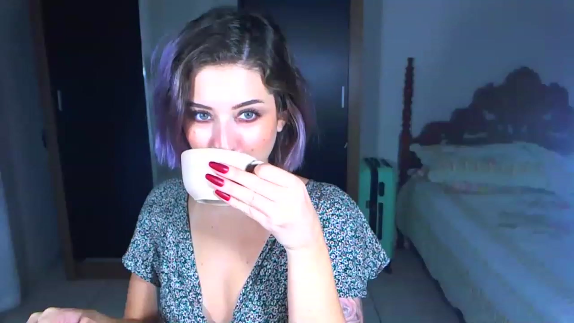 Gallery image thumbnail from FetishFoxx's myfreecams stream on, 06/13/2023, 24:34 image 2 of 20