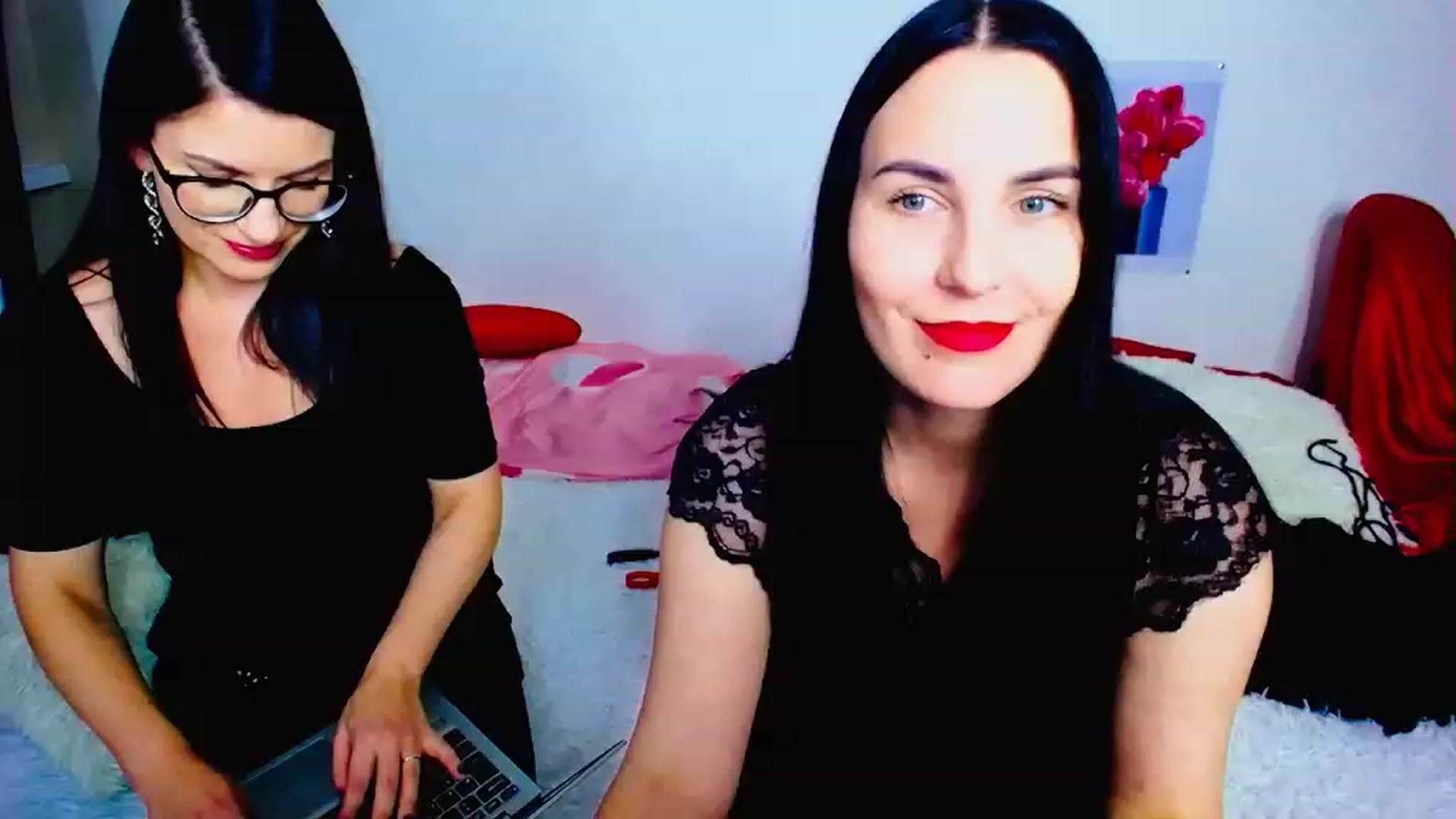 Gallery image thumbnail from FetishesQueen's myfreecams stream on, 10/31/2023, 18:25 image 14 of 20