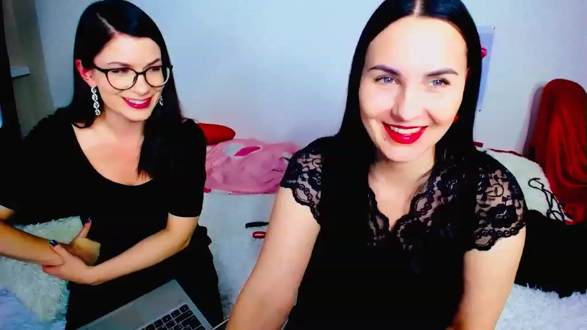 Gallery image thumbnail from FetishesQueen's myfreecams stream on, 10/31/2023, 18:25 image 13 of 20