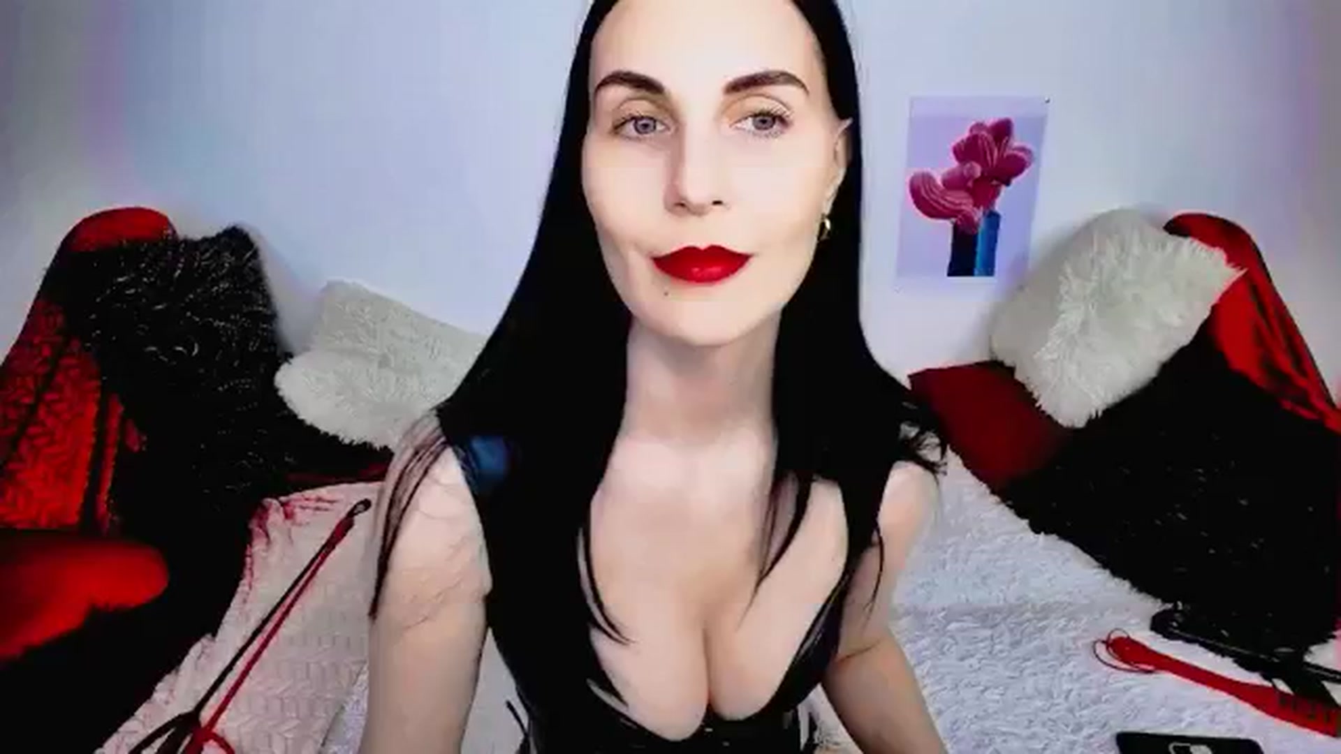 Gallery image thumbnail from FetishesQueen's myfreecams stream on, 11/10/2024, 20:02 image 8 of 20
