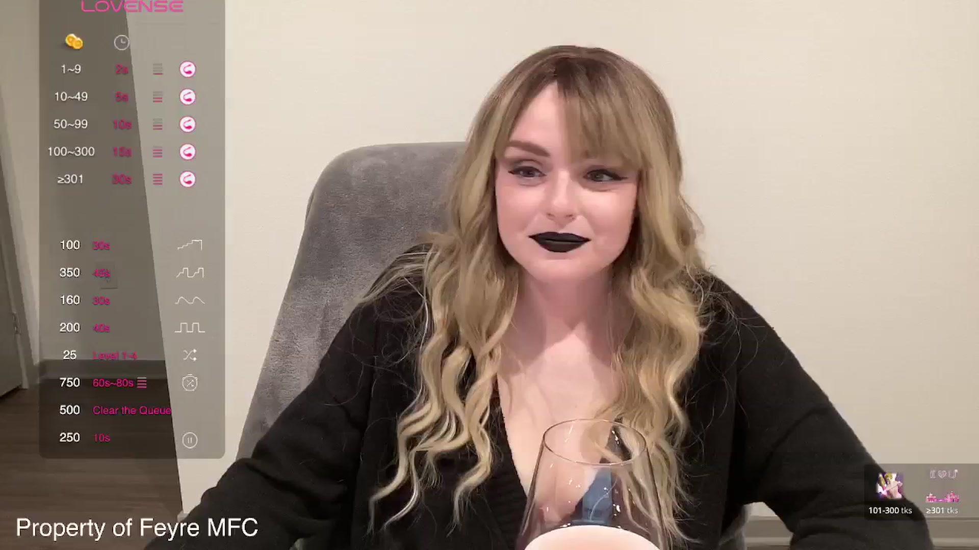 Gallery image thumbnail from Feyre's myfreecams stream on, 02/26/2024, 04:45 image 1 of 20