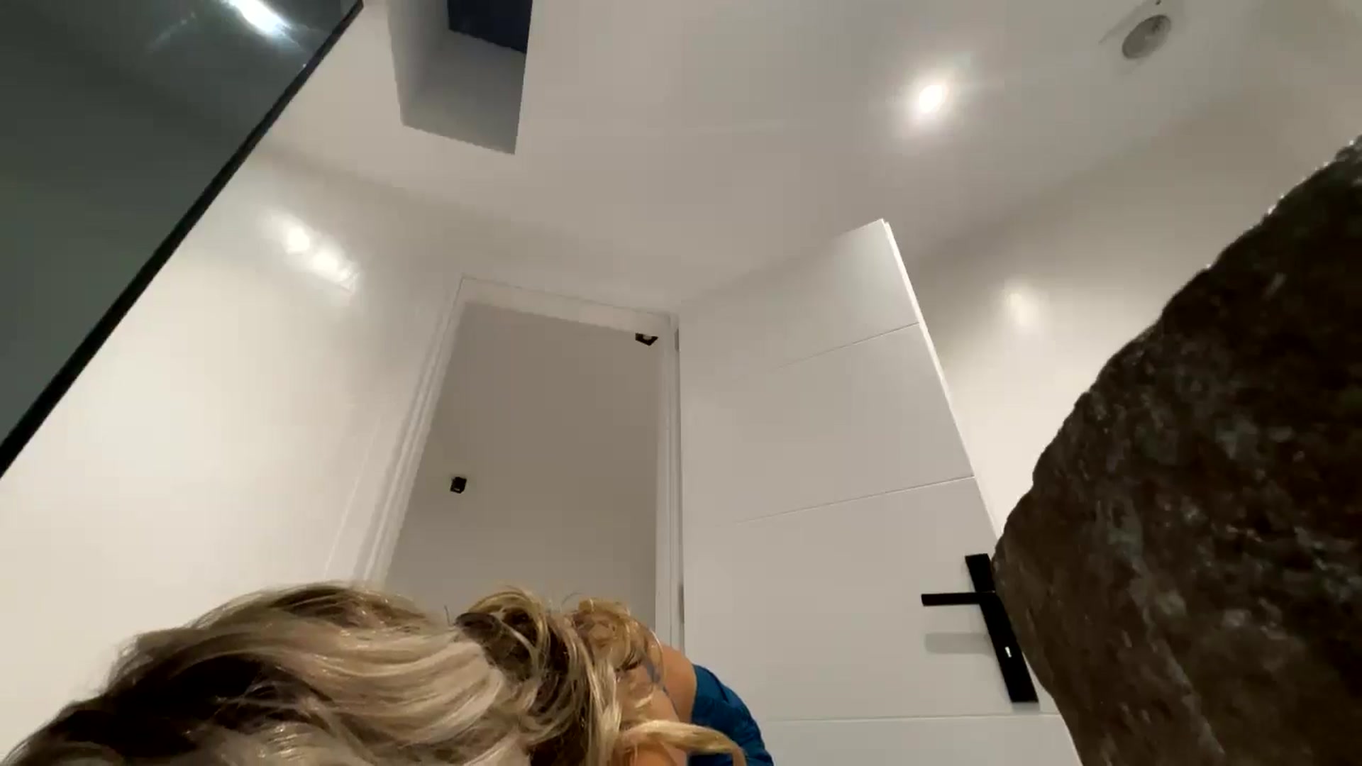 Gallery image thumbnail from FiaFjaril's myfreecams stream on, 10/10/2025, 16:32 image 16 of 20