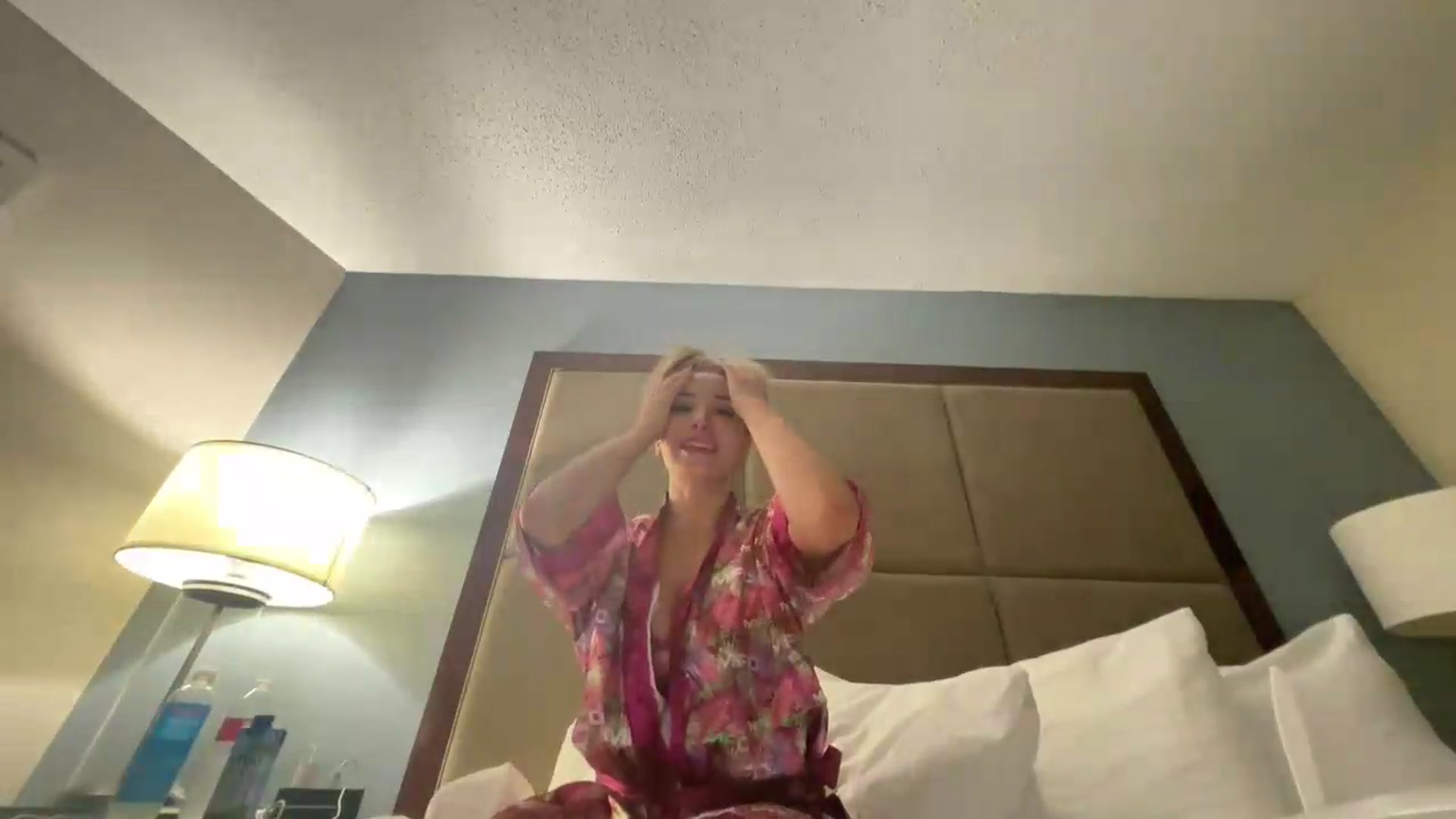Gallery image thumbnail from FiaFjaril's myfreecams stream on, 08/16/2026, 02:28 image 13 of 20
