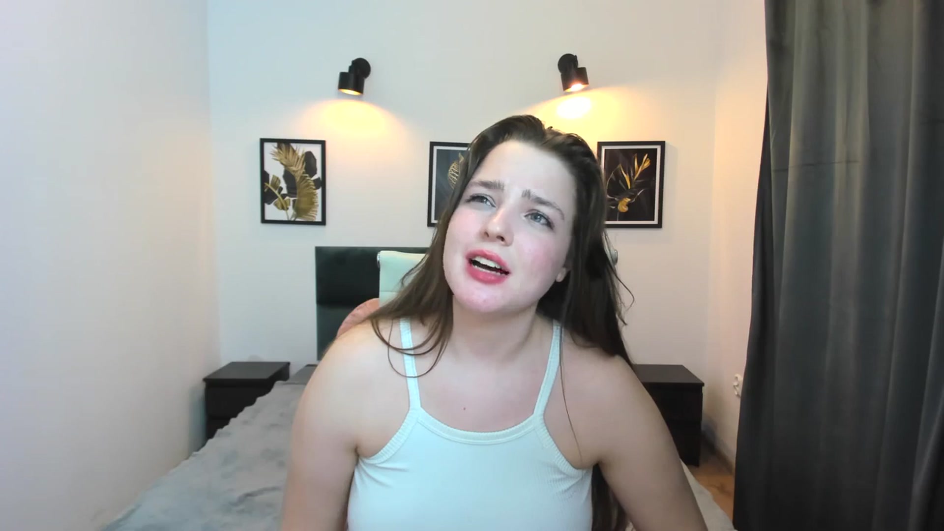 Gallery image thumbnail from FiaFox's myfreecams stream on, 04/06/2024, 18:25 image 8 of 20