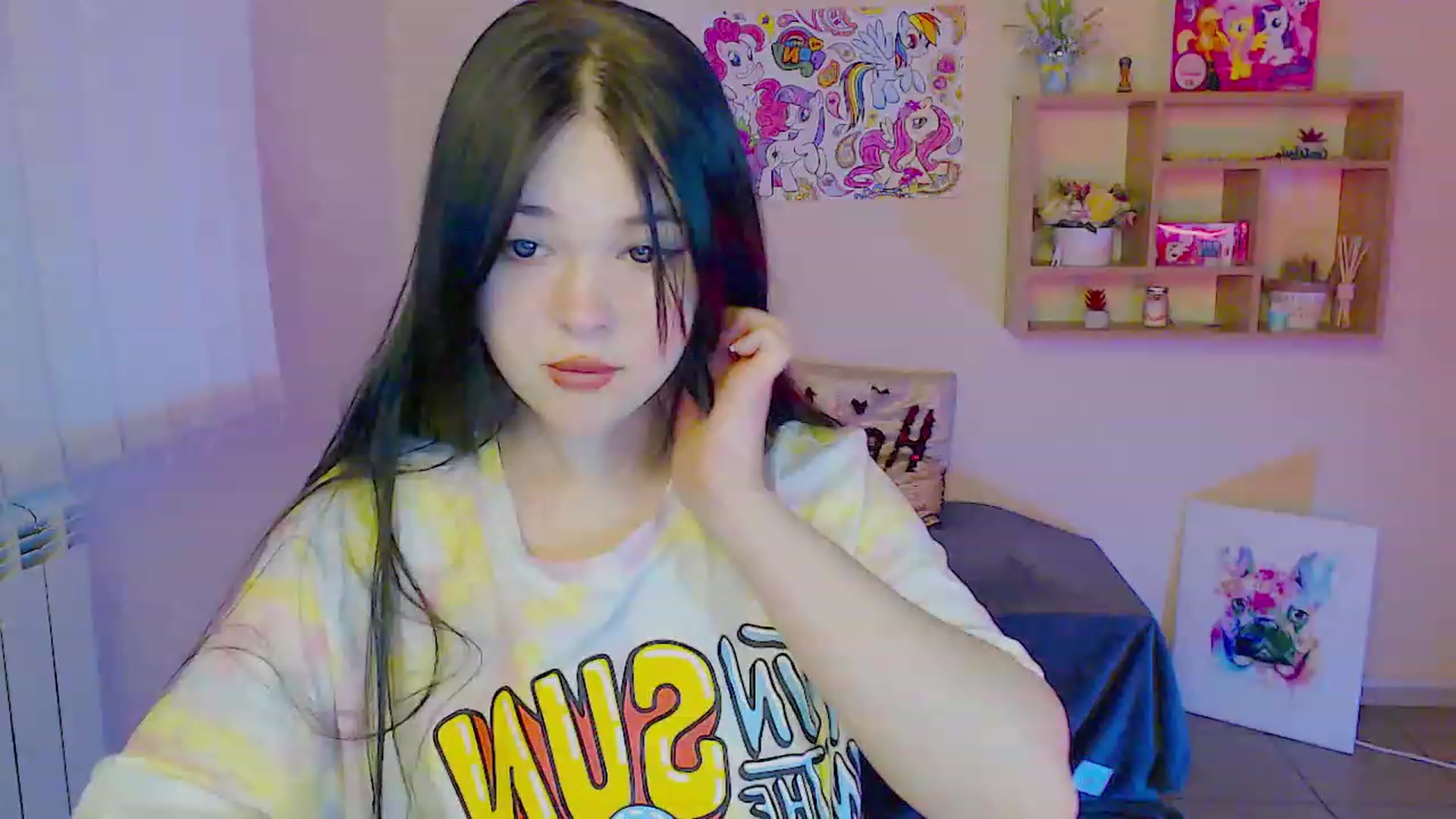 Gallery image thumbnail from Fialka_a's myfreecams stream on, 06/03/2023, 12:19 image 20 of 20