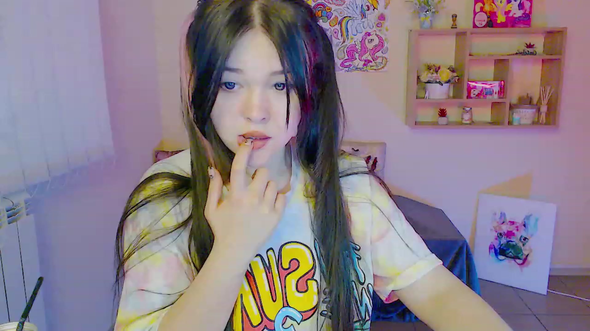 Gallery image thumbnail from Fialka_a's myfreecams stream on, 06/03/2023, 12:19 image 5 of 20