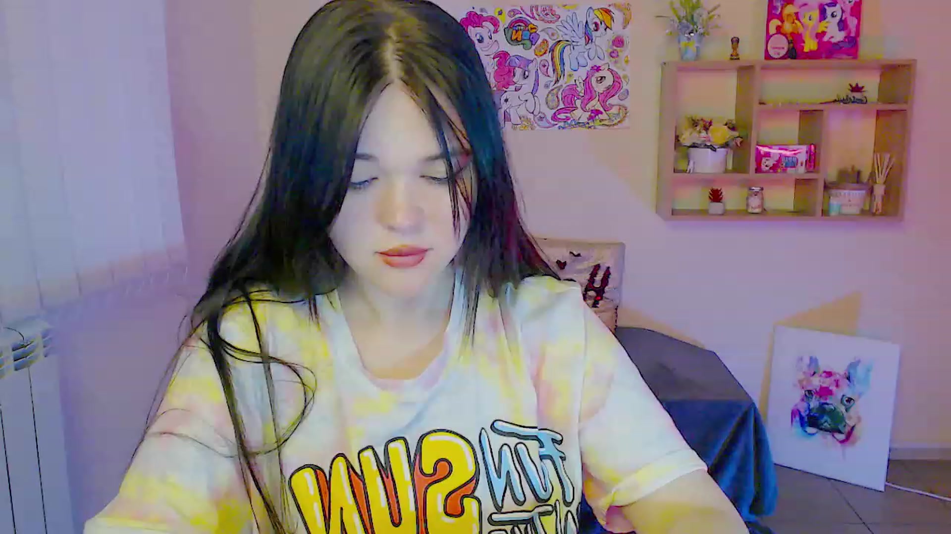 Gallery image thumbnail from Fialka_a's myfreecams stream on, 06/03/2023, 12:19 image 19 of 20