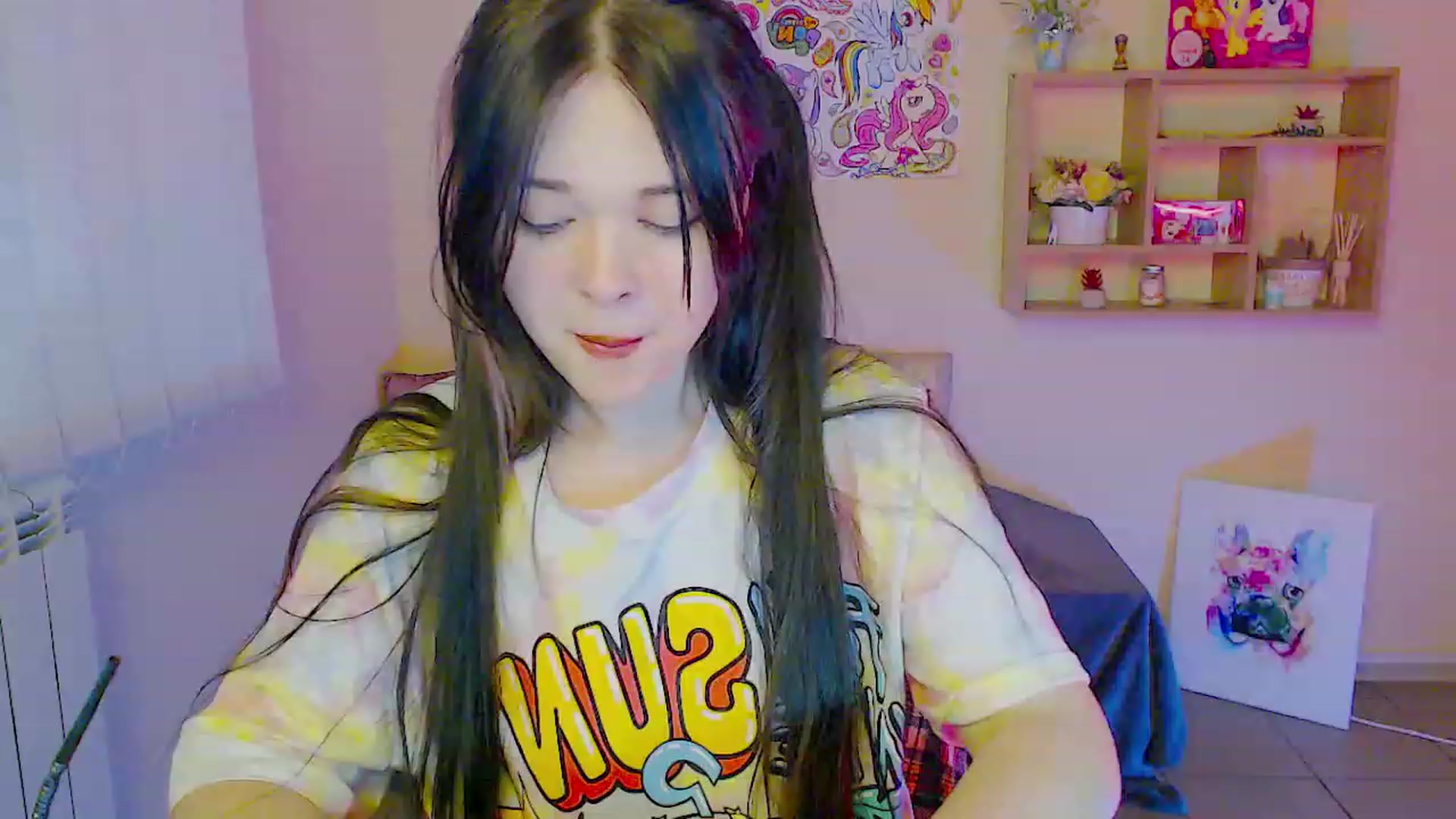 Gallery image thumbnail from Fialka_a's myfreecams stream on, 06/03/2023, 12:19 image 4 of 20