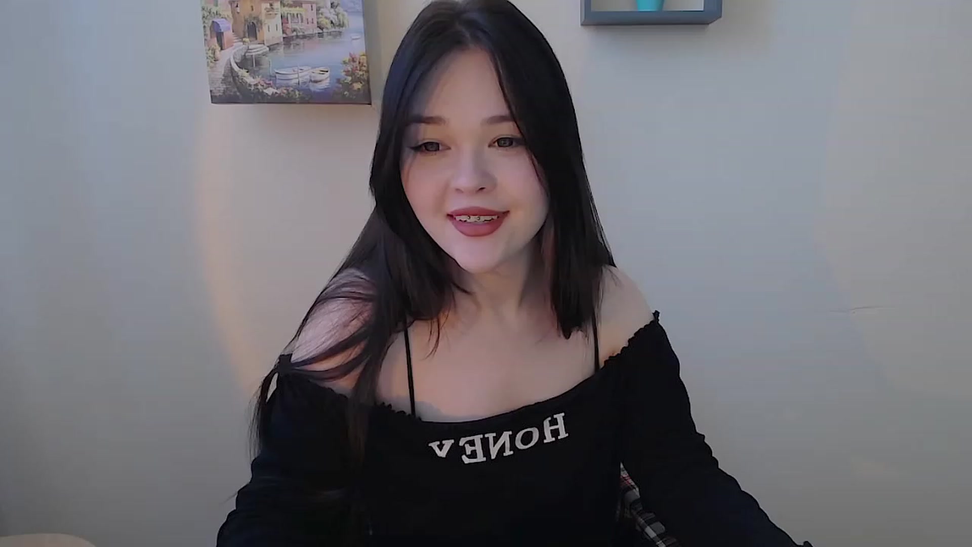 Gallery image thumbnail from Fialka_a's myfreecams stream on, 06/04/2023, 11:52 image 4 of 20