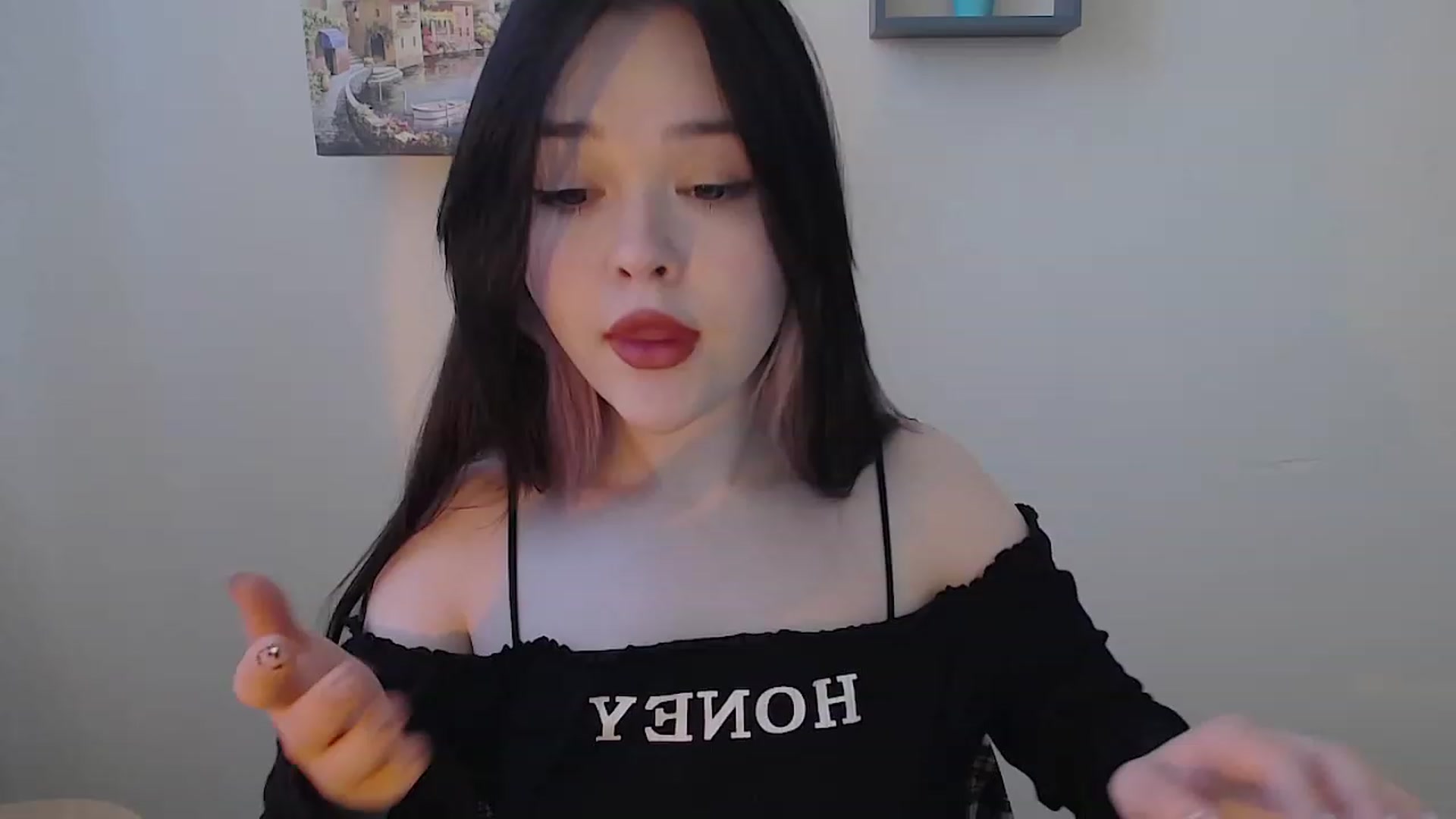 Gallery image thumbnail from Fialka_a's myfreecams stream on, 06/04/2023, 11:52 image 14 of 20