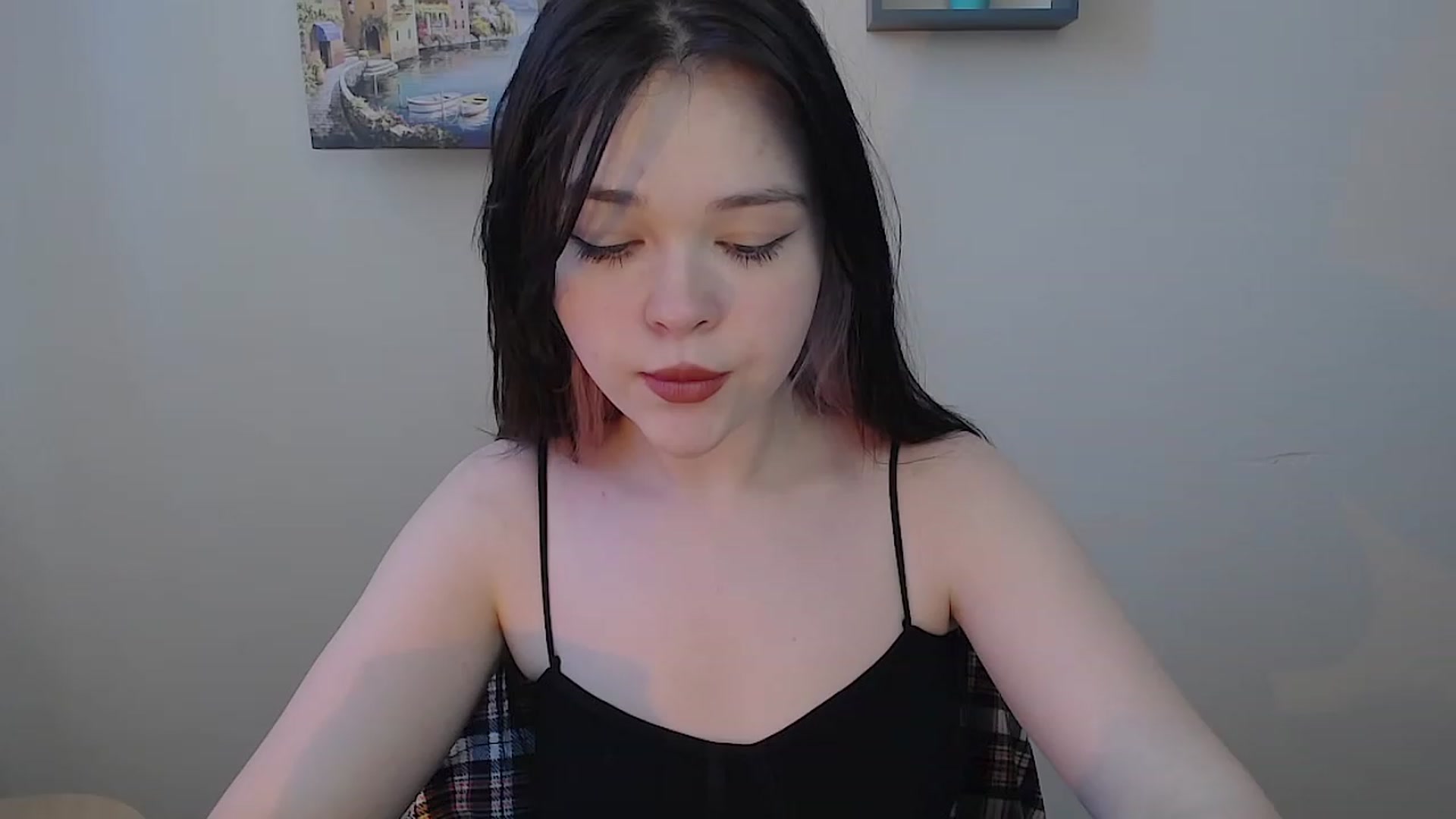 Gallery image thumbnail from Fialka_a's myfreecams stream on, 06/04/2023, 13:26 image 16 of 20