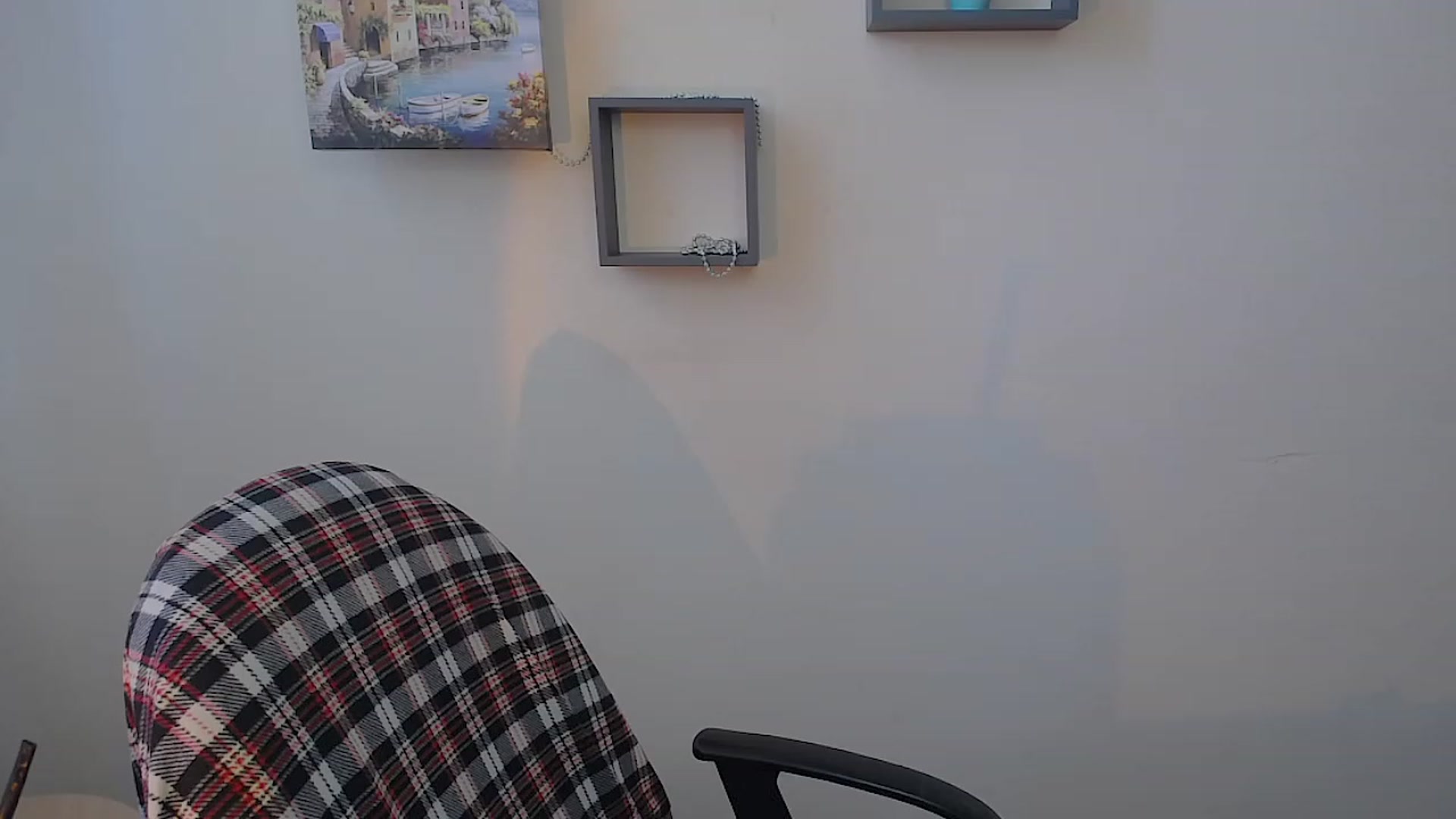 Gallery image thumbnail from Fialka_a's myfreecams stream on, 06/04/2023, 13:26 image 15 of 20