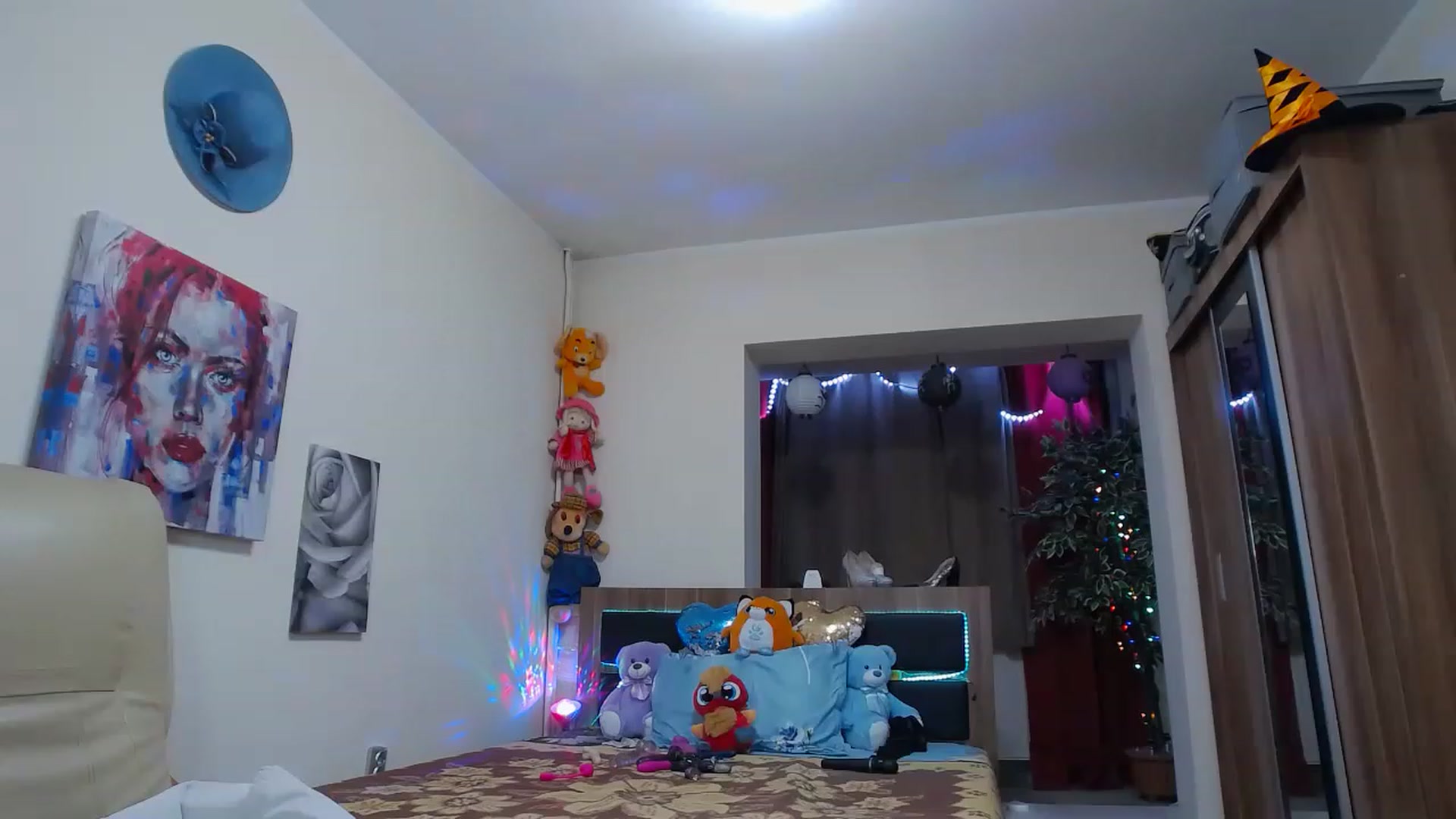 Gallery image thumbnail from Fiama77's myfreecams stream on, 11/15/2022, 01:40 image 17 of 20