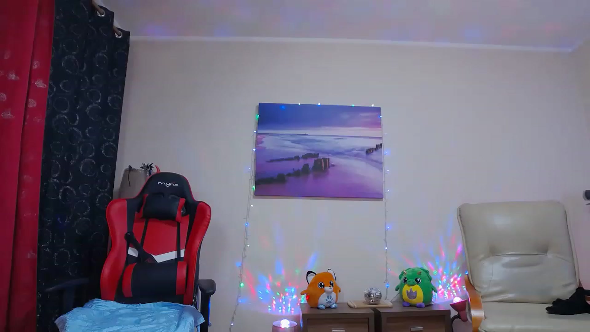 Gallery image thumbnail from Fiama77's myfreecams stream on, 11/18/2022, 01:07 image 16 of 20