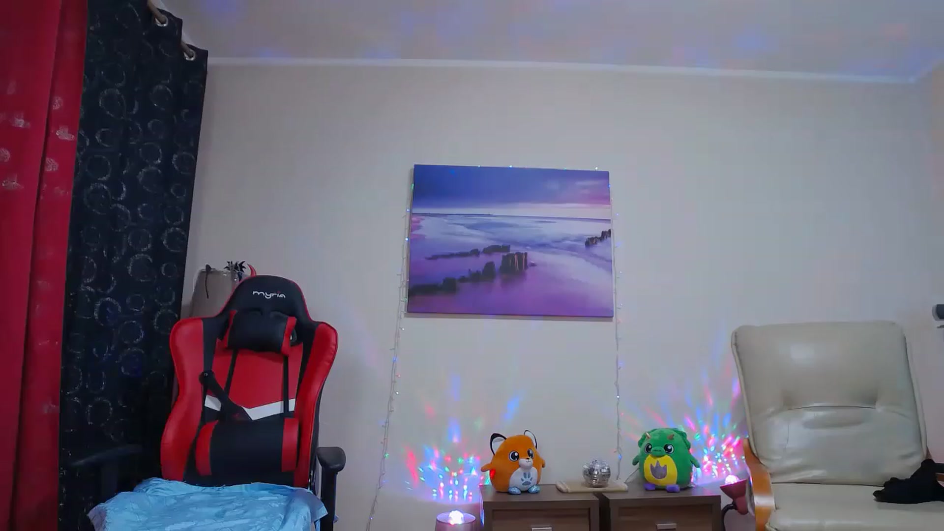Gallery image thumbnail from Fiama77's myfreecams stream on, 11/18/2022, 01:07 image 19 of 20
