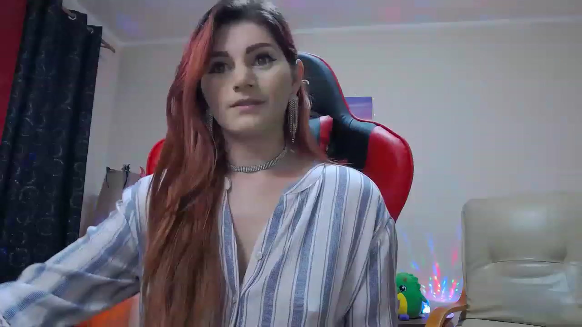 Gallery image thumbnail from Fiama77's myfreecams stream on, 11/21/2022, 01:48 image 16 of 20