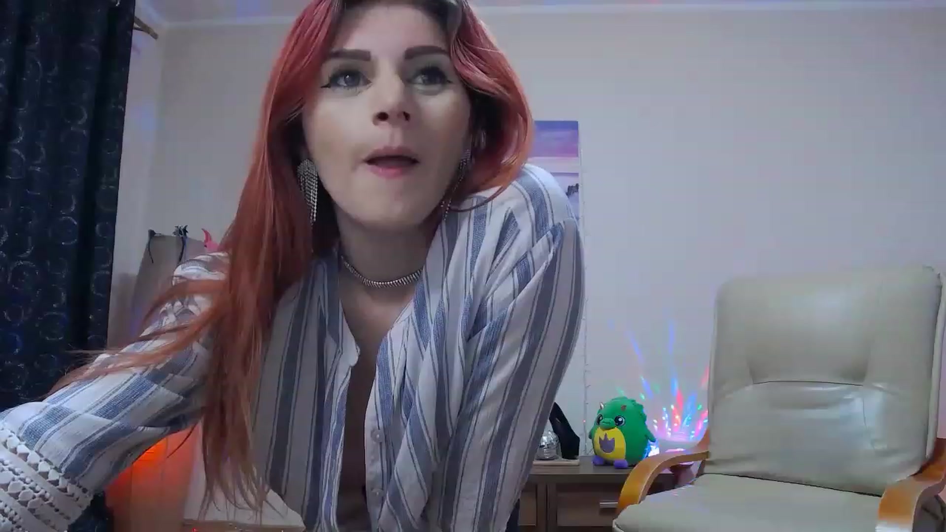Gallery image thumbnail from Fiama77's myfreecams stream on, 11/21/2022, 06:35 image 12 of 20