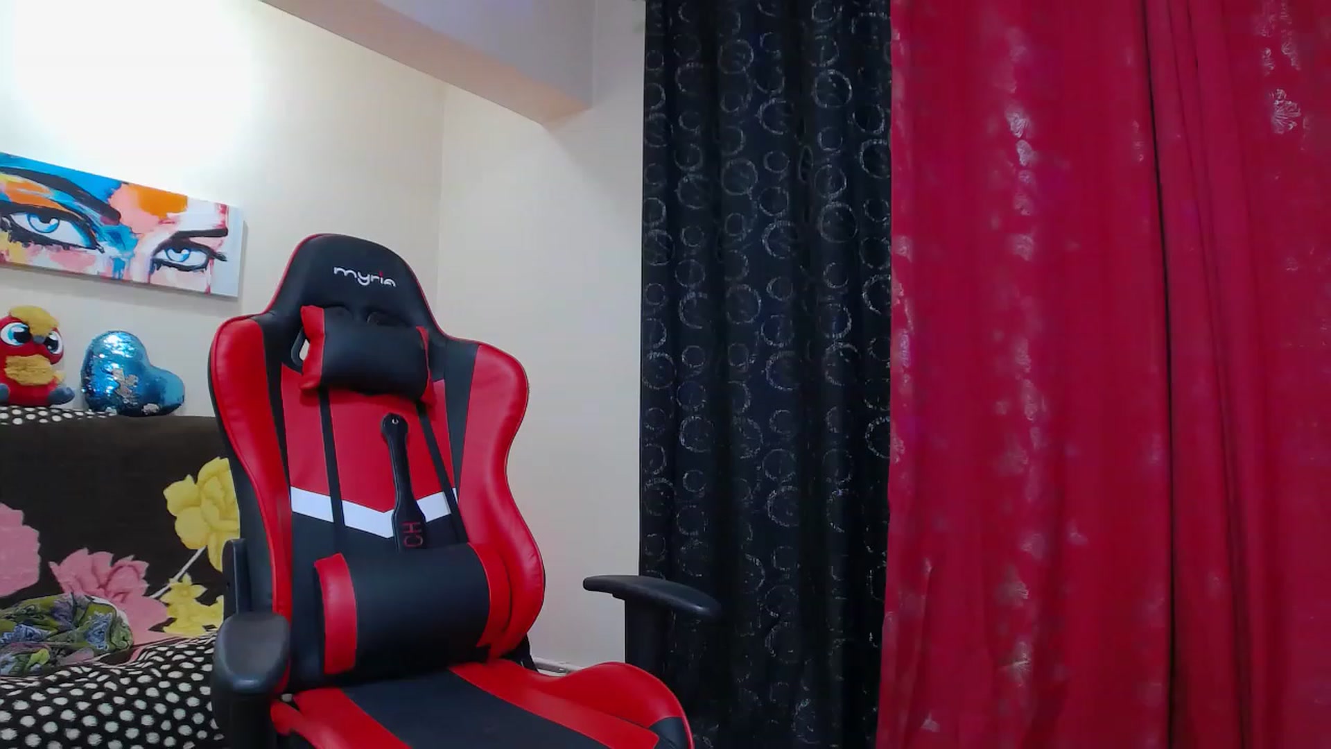 Gallery image thumbnail from Fiama77's myfreecams stream on, 11/22/2022, 24:27 image 9 of 20