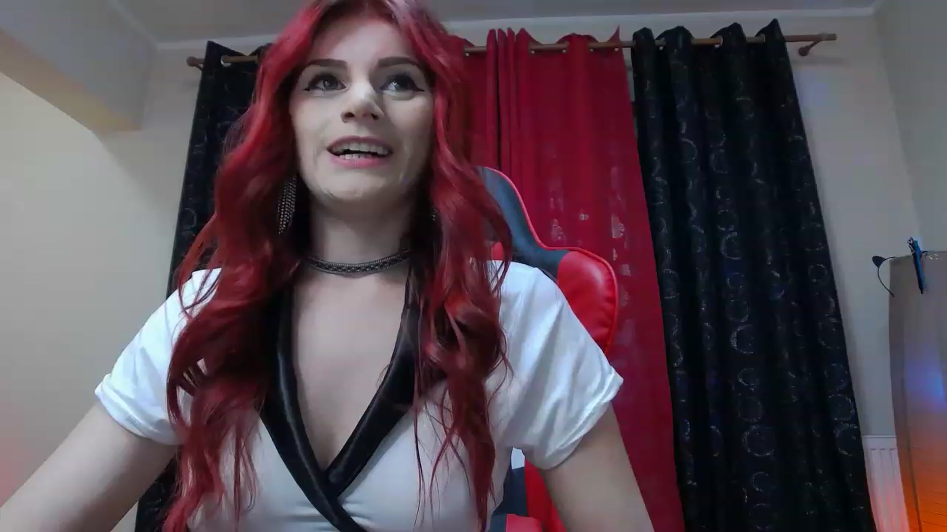 Gallery image thumbnail from Fiama77's myfreecams stream on, 11/23/2022, 23:26 image 4 of 20