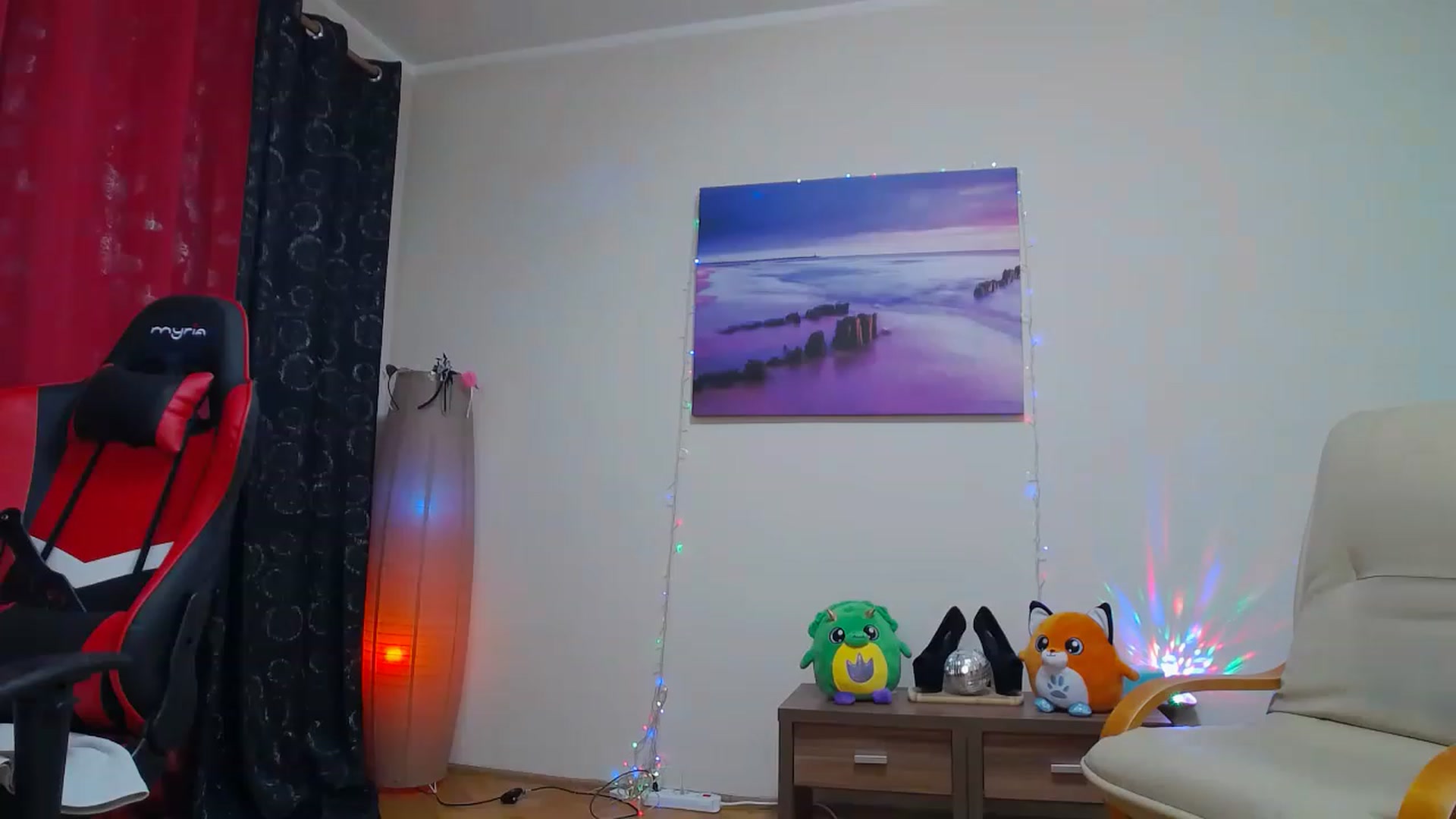 Gallery image thumbnail from Fiama77's myfreecams stream on, 11/27/2022, 01:12 image 8 of 20