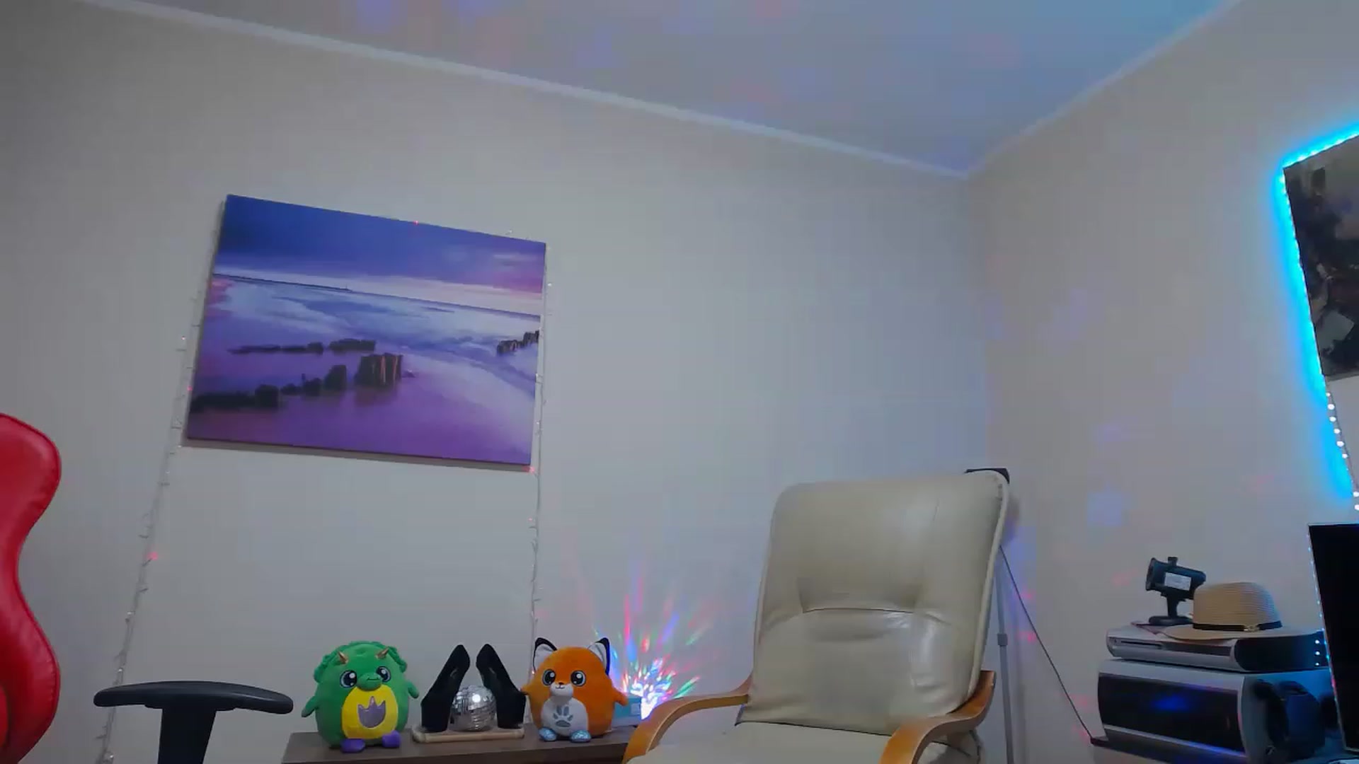 Gallery image thumbnail from Fiama77's myfreecams stream on, 11/27/2022, 04:22 image 14 of 20