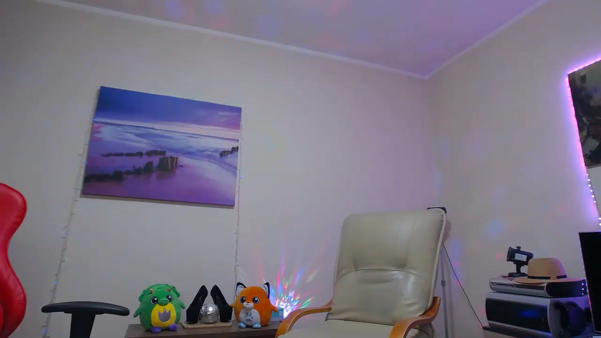 Gallery image thumbnail from Fiama77's myfreecams stream on, 11/27/2022, 04:22 image 9 of 20