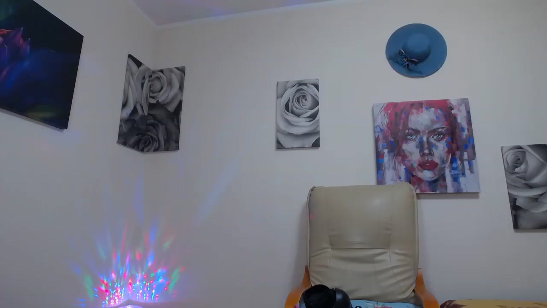 Gallery image thumbnail from Fiama77's myfreecams stream on, 11/29/2022, 02:29 image 10 of 20